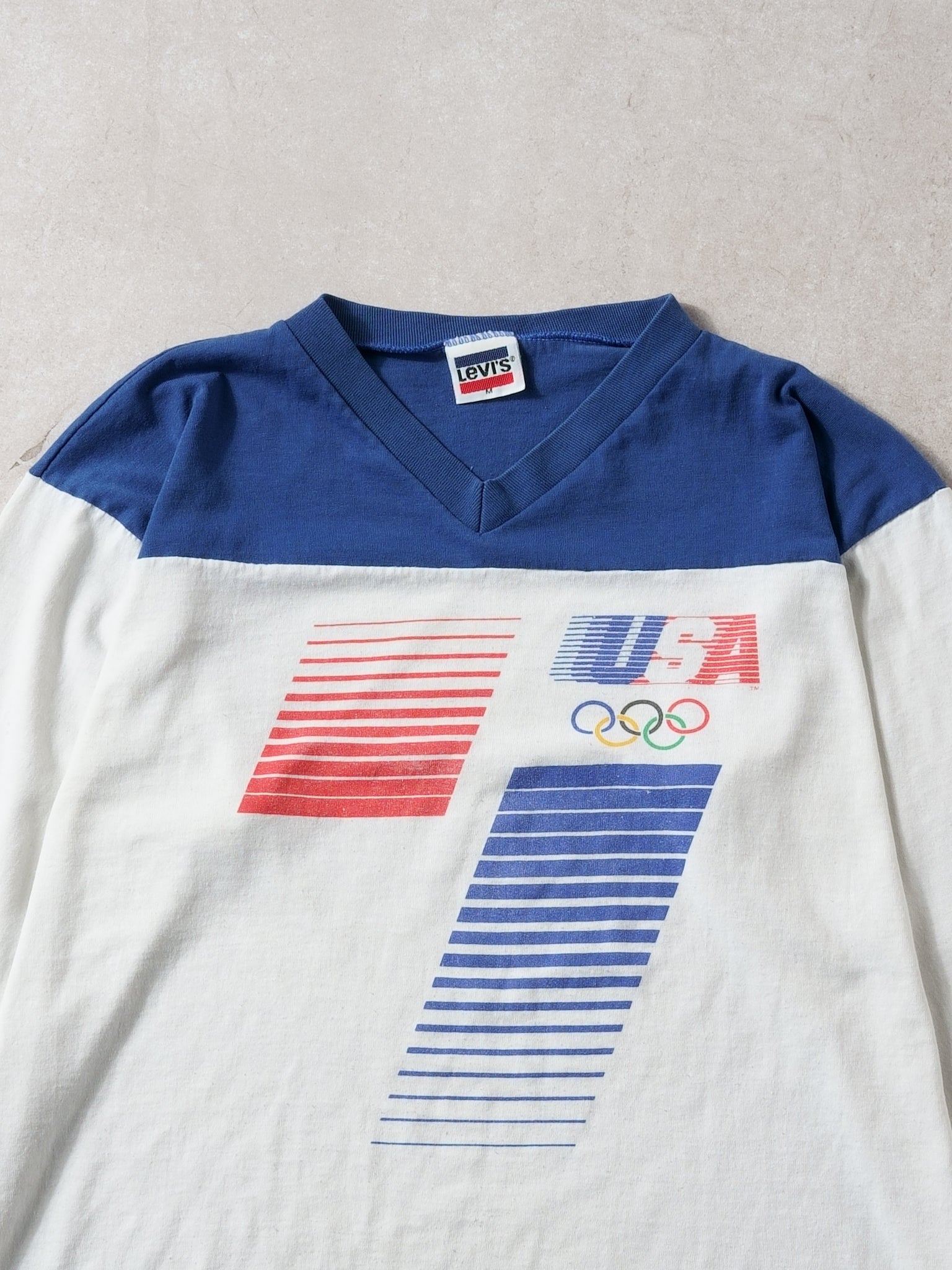 Vintage 84' Team USA Olympics Games X Levi's Vneck Longsleeve (M)