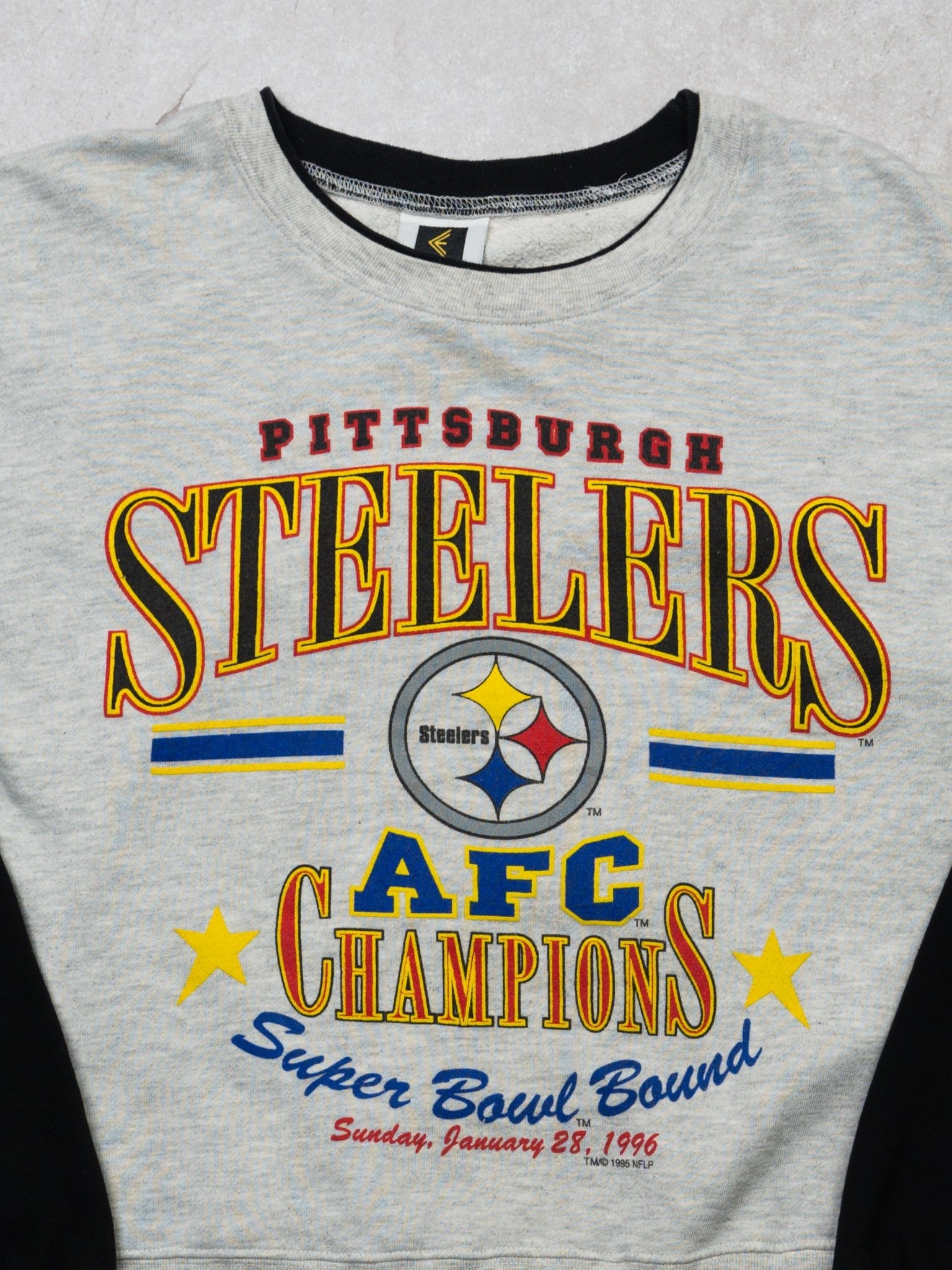 Vintage '96 Grey + Black Pittsburgh Steelers Champions Crewneck (XS/S)