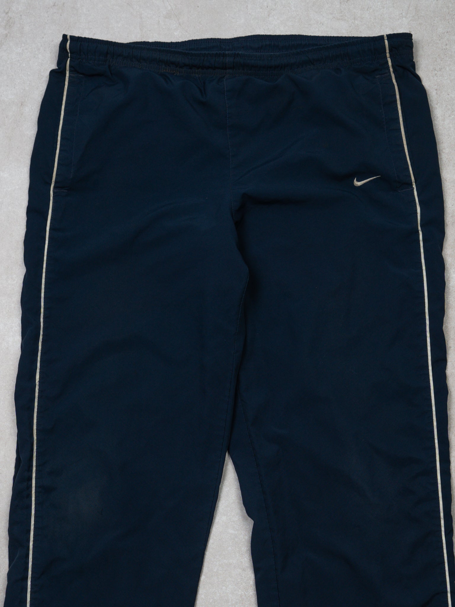 Vintage Y2K Navy + White Nike Windbreaker Pants (M/L)