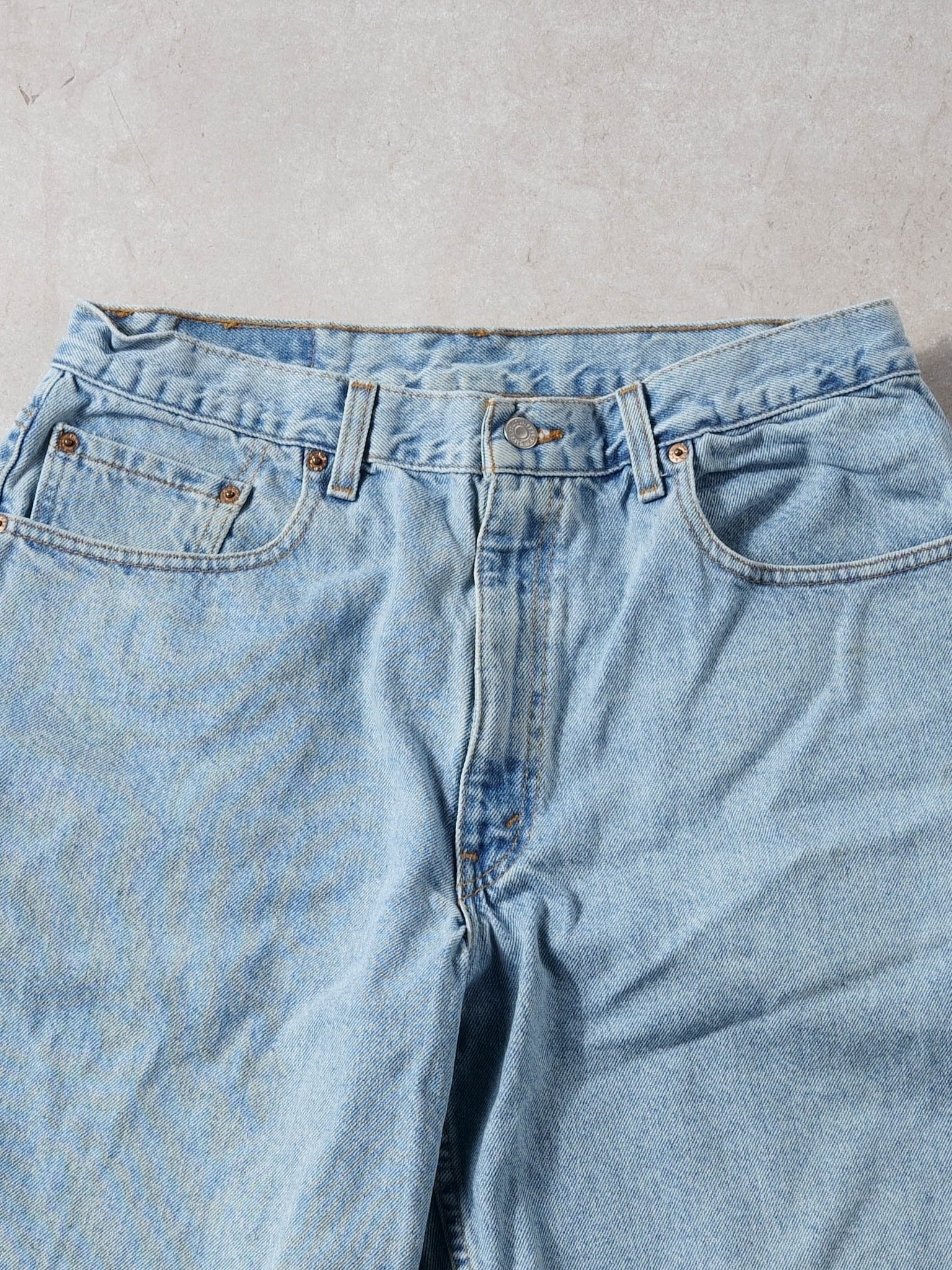 Vintage 90s Washed Blue Levi's 560 Denim Jean Shorts (34x11)