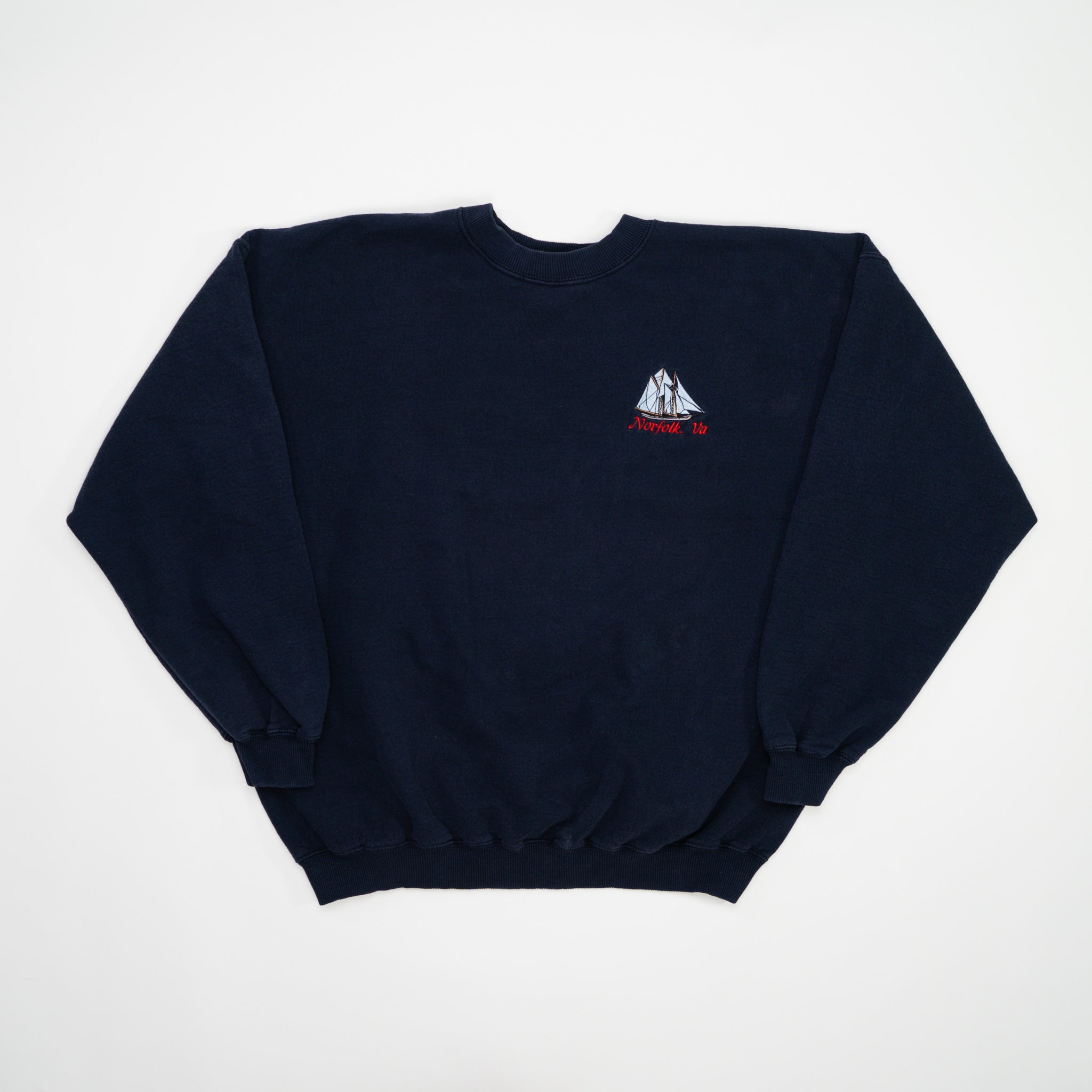 Vintage Navy Norfollk VA Sailboat Crewneck (L)