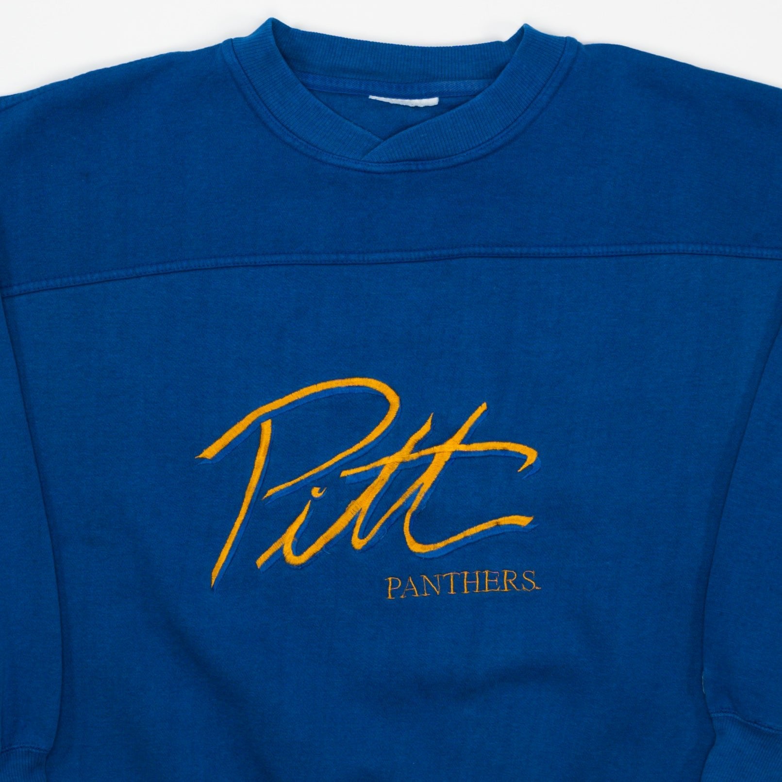 Vintage 90s Royal Blue Cursive Pitt Panthers Crewneck (L)
