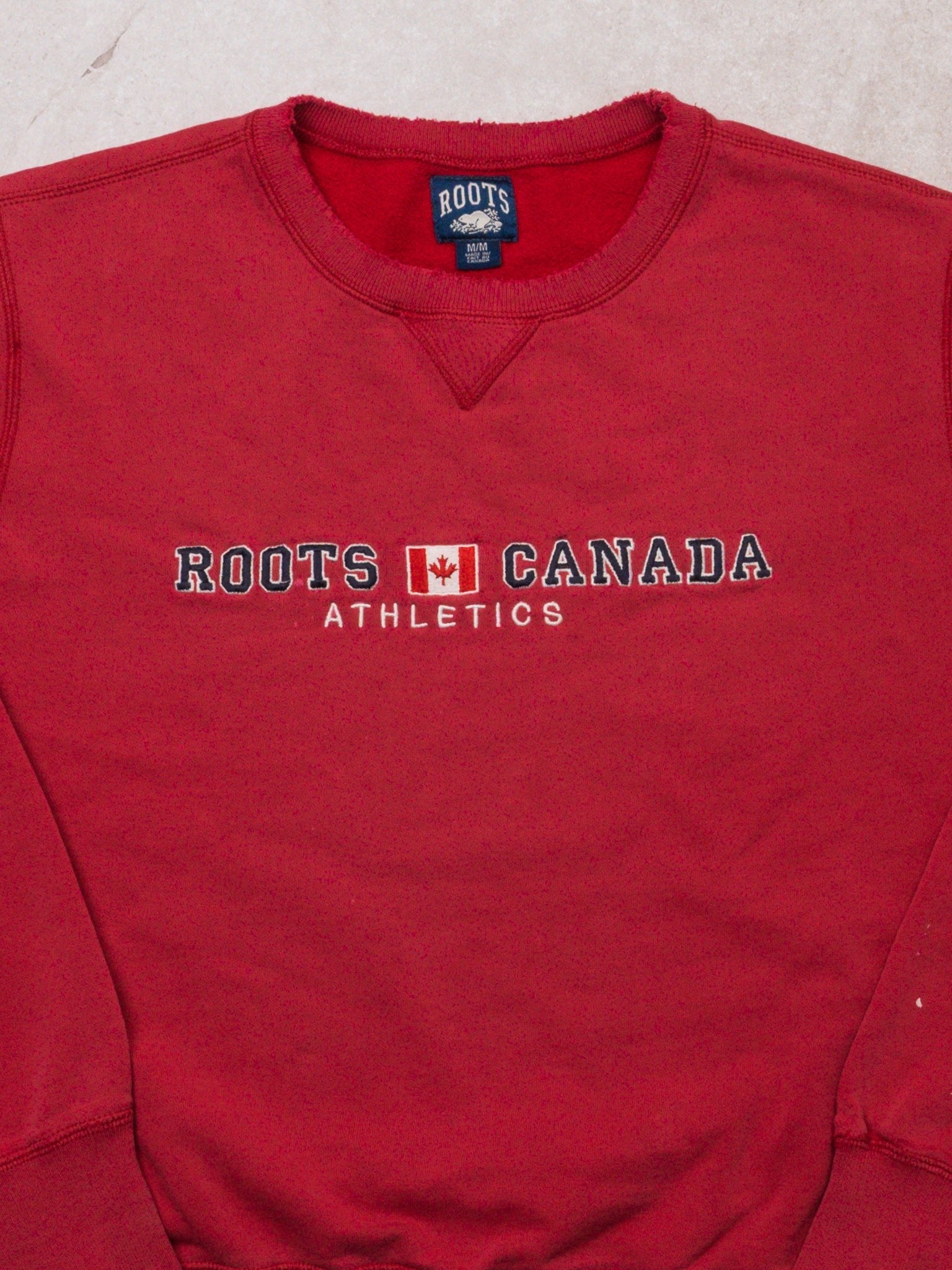 Vintage 90s Rugged  Red Roots Canada Crewneck (M)
