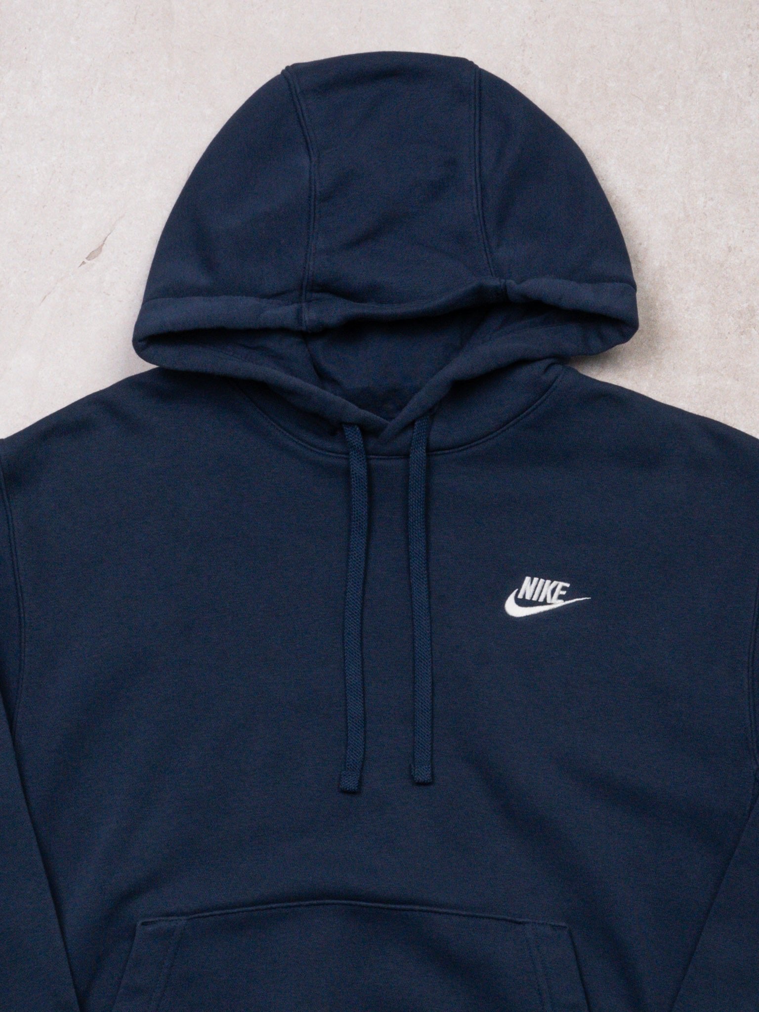 Vintage Y2K Navy Nike Essential Hoodie 2.0 (M)