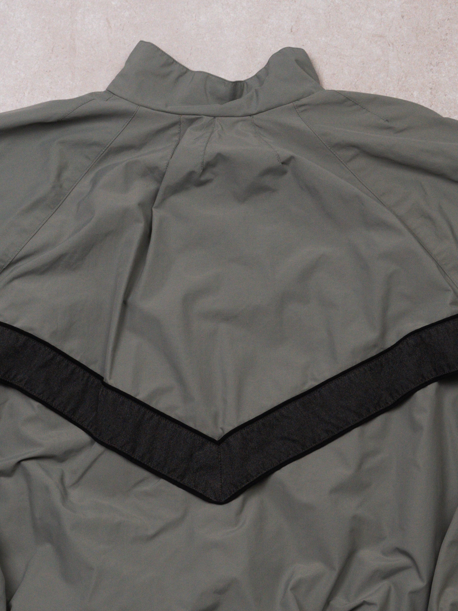 Vintage Grey Reflective Army Windbreaker 2.0 (XL)