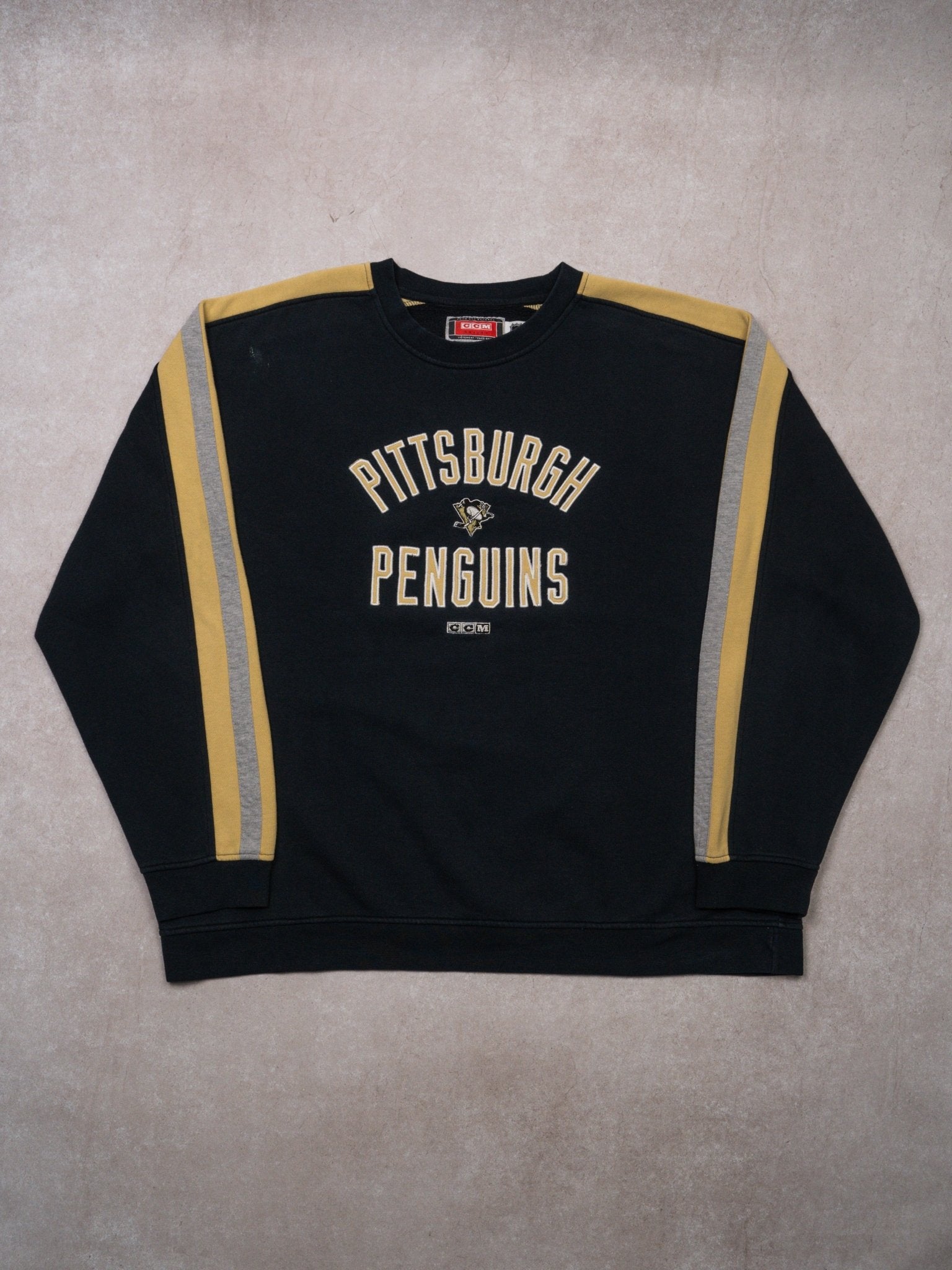 Vintage Black + Yellow + Grey Pittsburgh Penguins CCM Crewneck (XXL)