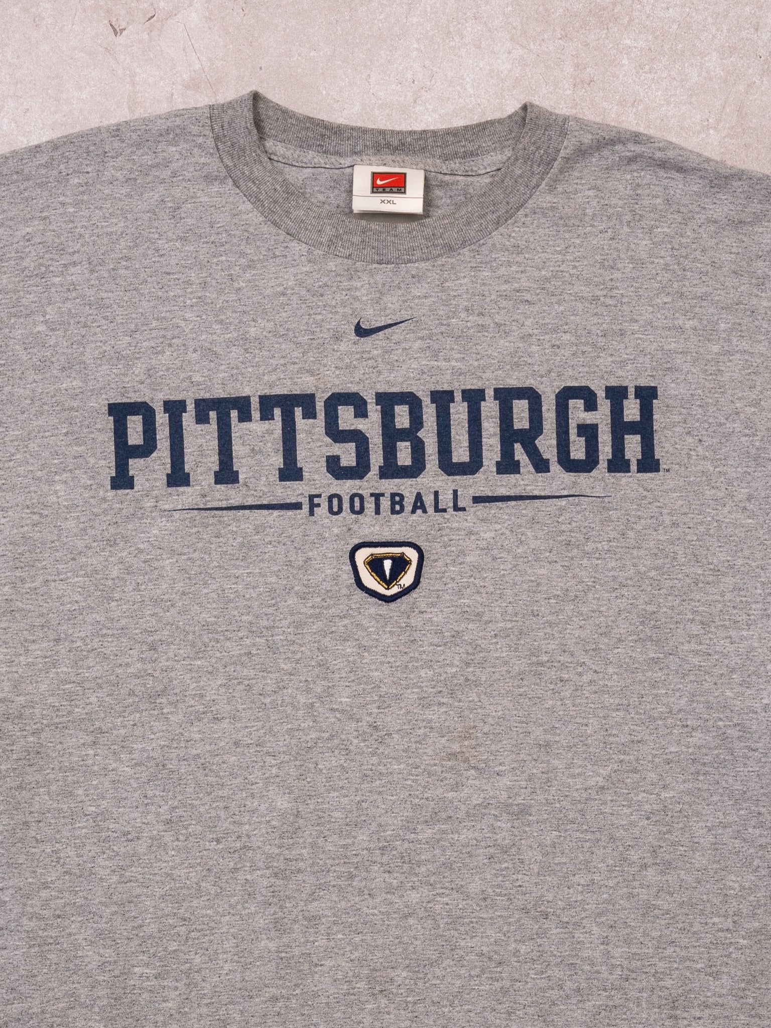 Vintage 90s Grey Pittsburgh x Nike Center Check Tee (XL)