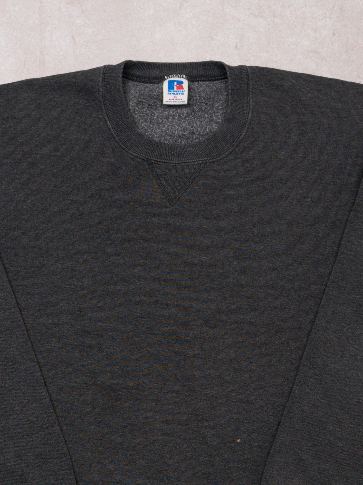 Vintage 90s Dark Grey Blank Russell Athletics Crewneck 4.0 (L)