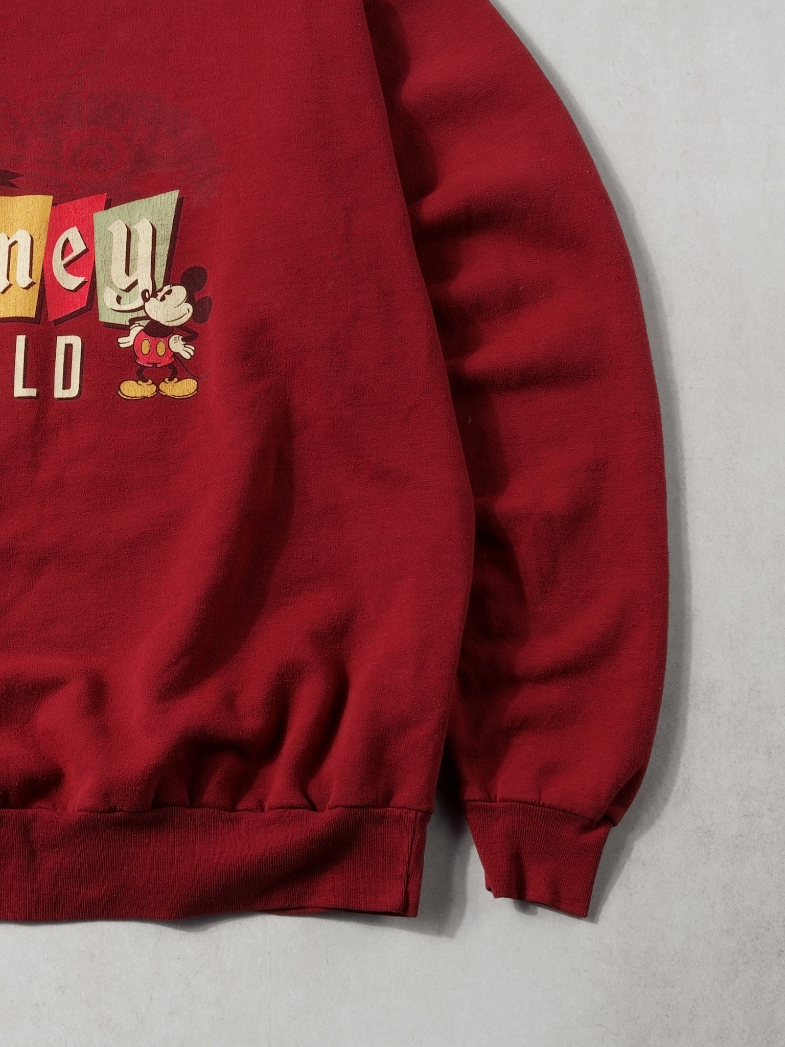 Vintage 90s Bright Maroon Walt Disney World Graphic Crewneck (L)