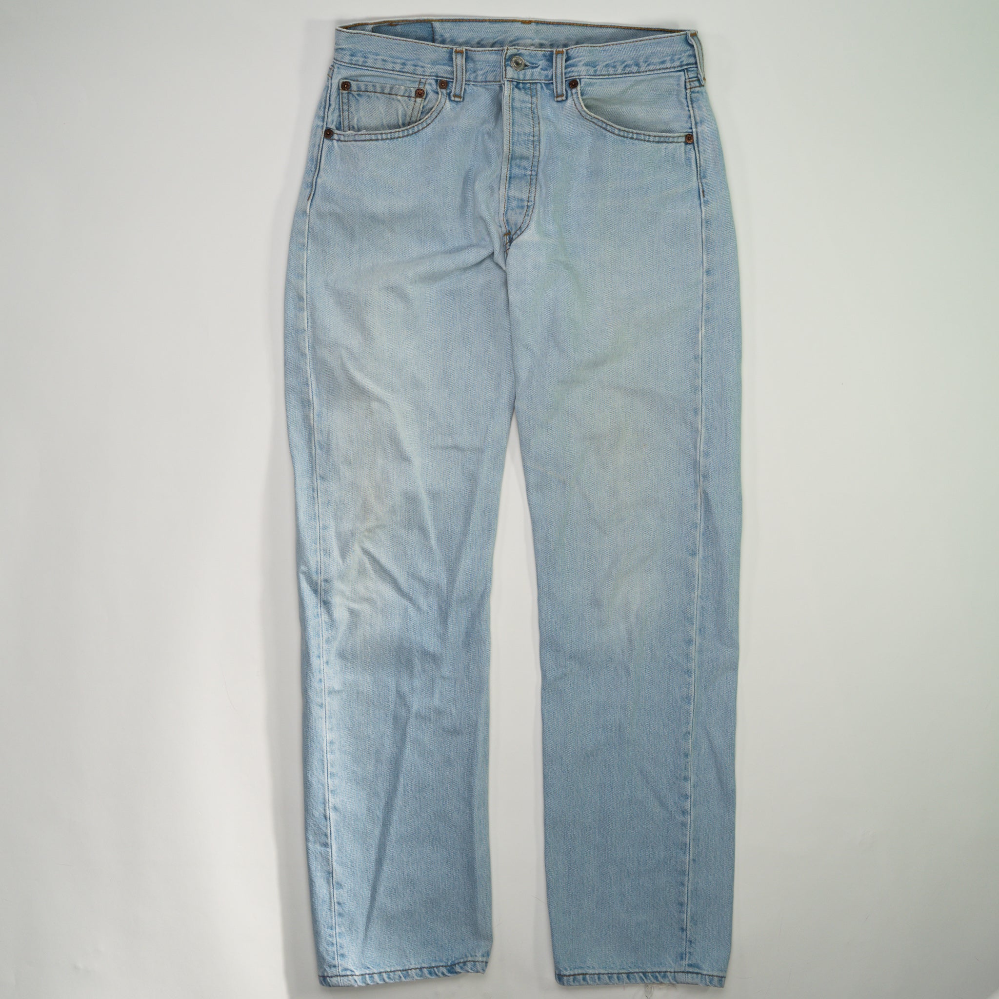 Vintage Light Washed 501 Straight Cut Levi Jeans (32 x 32)