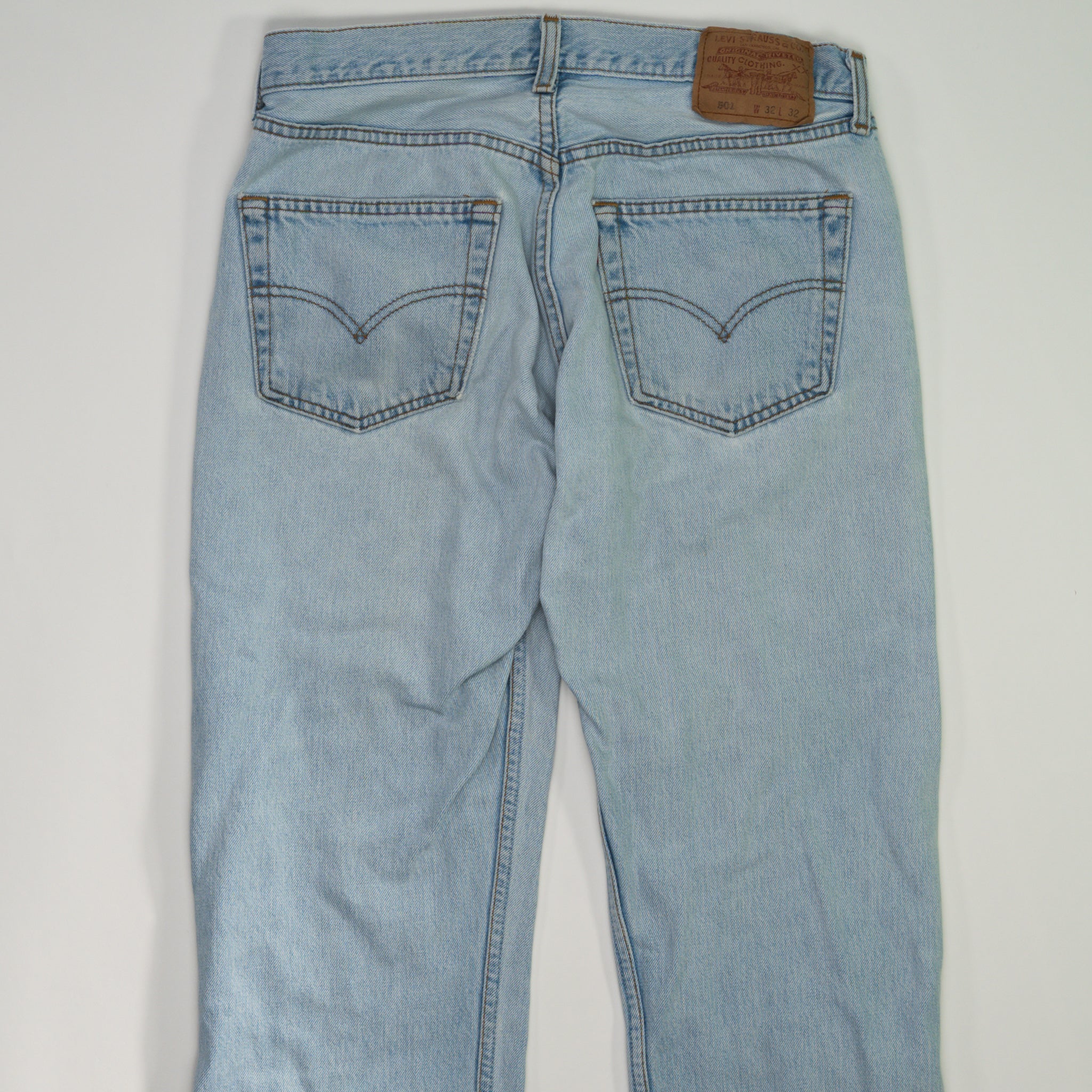 Vintage Light Washed 501 Straight Cut Levi Jeans (32 x 32)