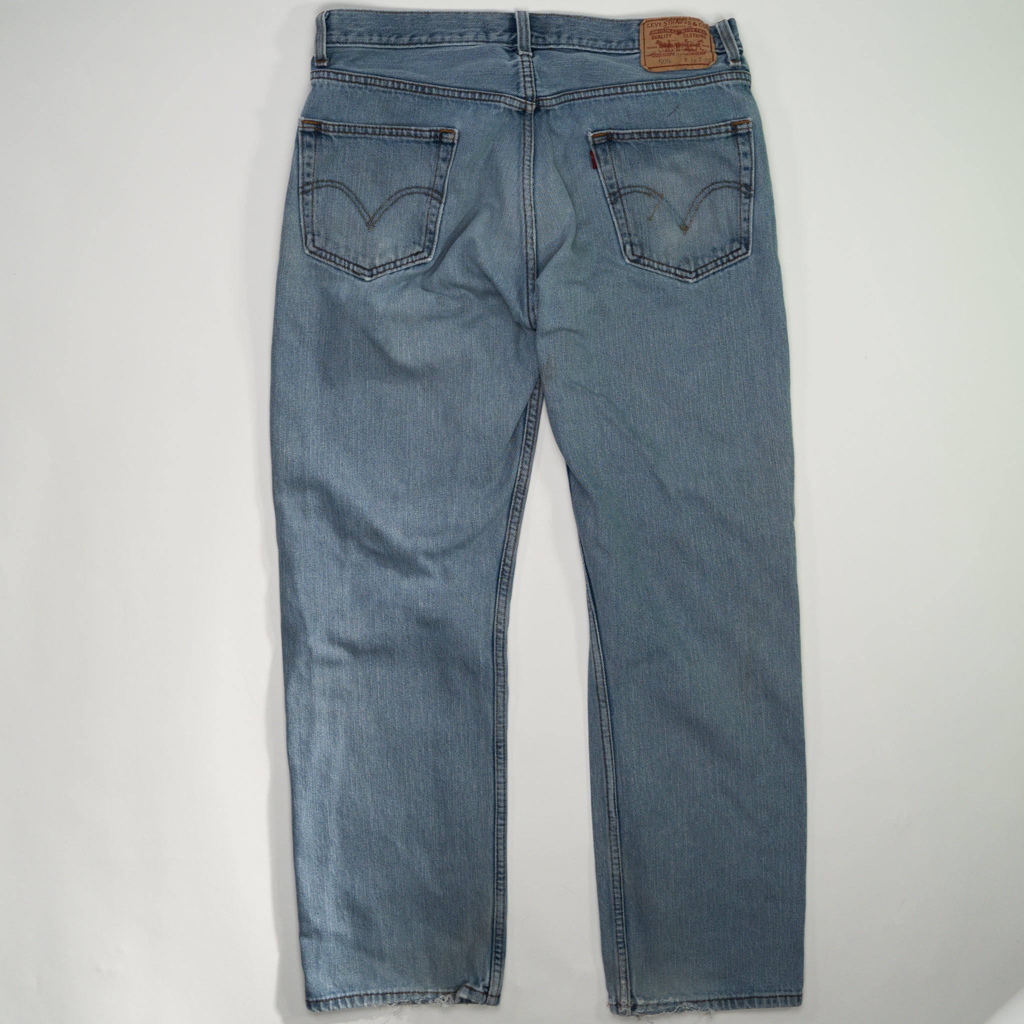 Vintage Blue 505 Regular Fit Levi Jeans w/ Rip (36 x 32)