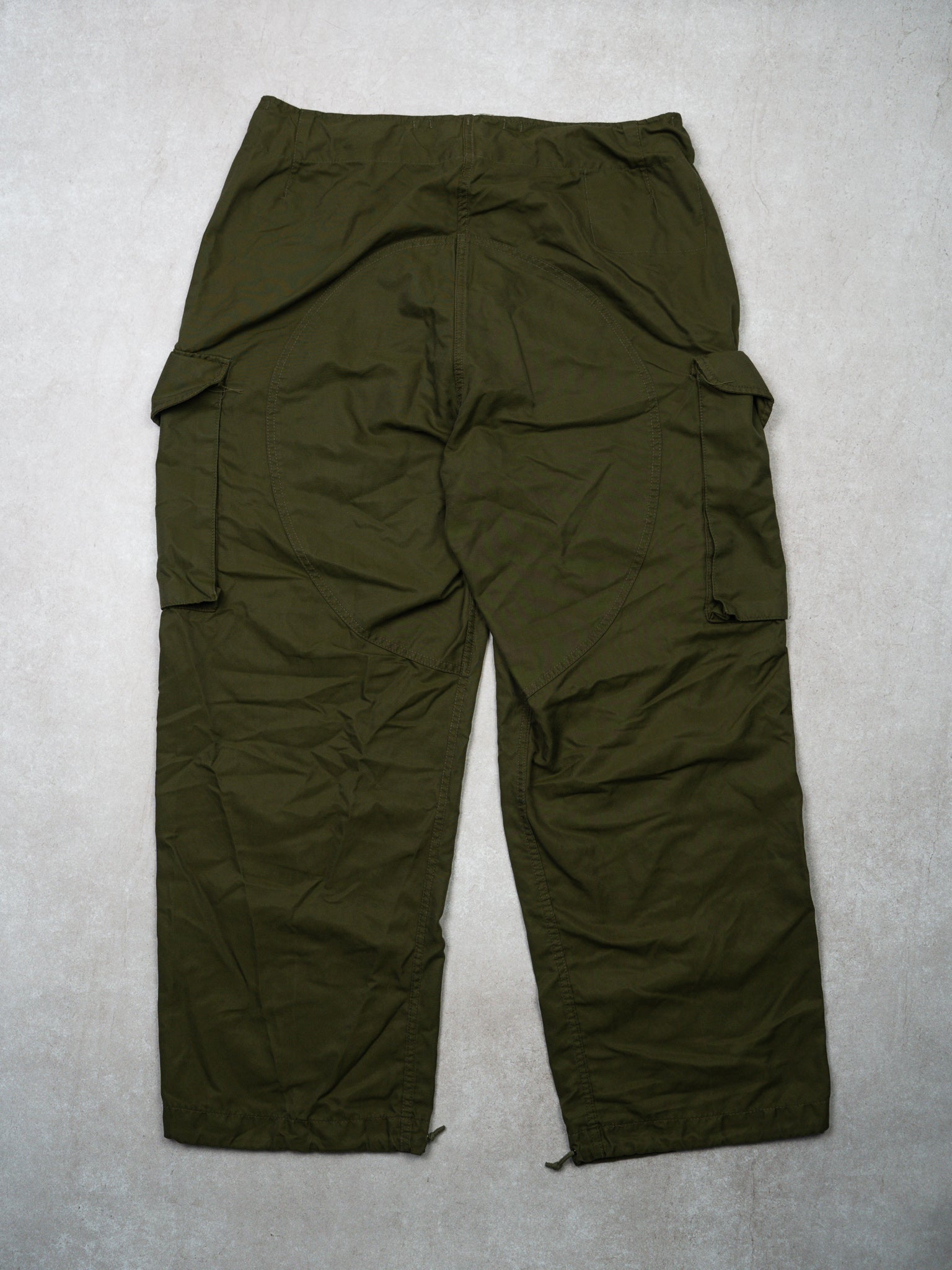 Vintage '88 Adjustable Green Army Windproof Parachute Pants 2.0 (32-38 x  28)