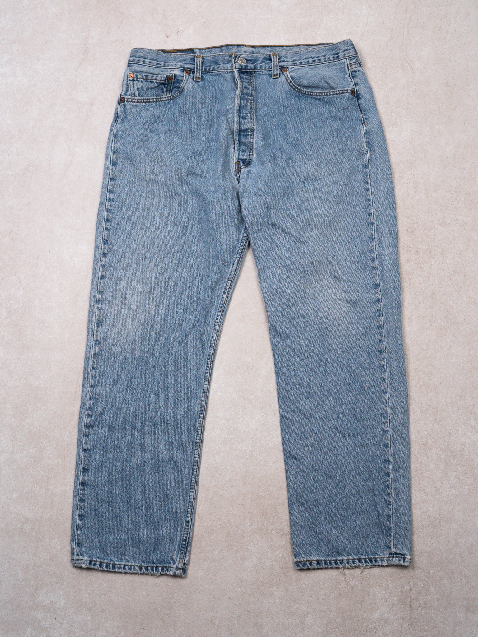 Vintage Light Blue 501 Levi Jeans (36 x 28)
