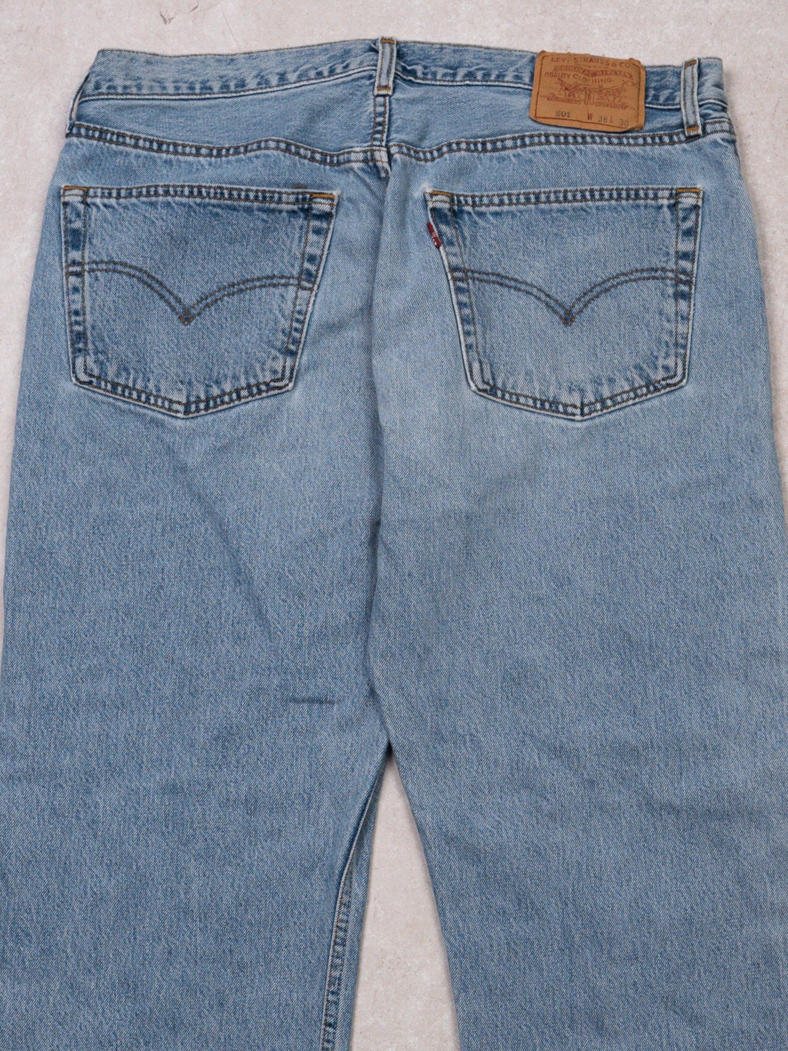 Vintage Light Blue 501 Levi Jeans (36 x 28)