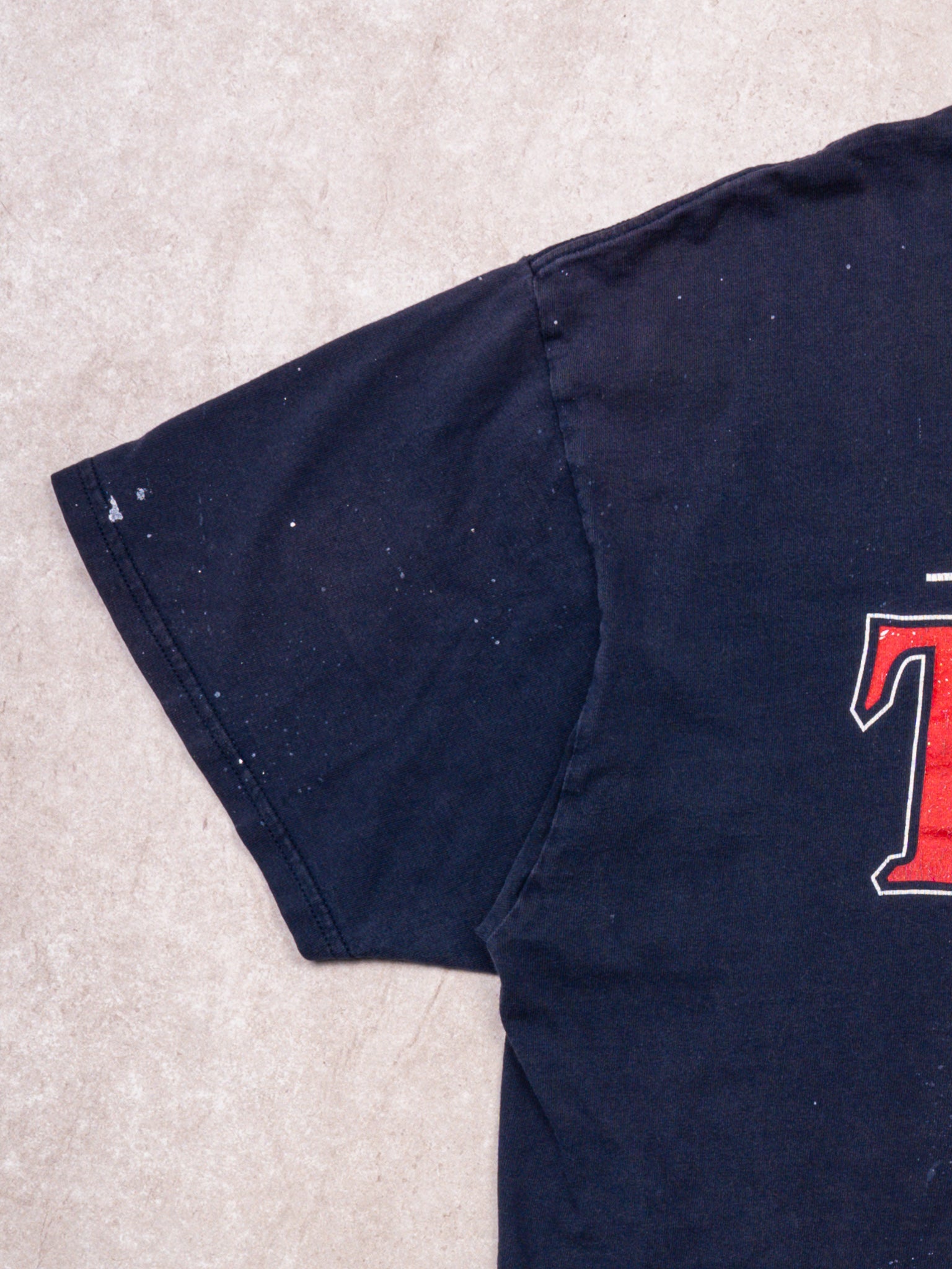 Vintage 2000s Minnesota Twins Rugged Paint Splashed Tee (L)