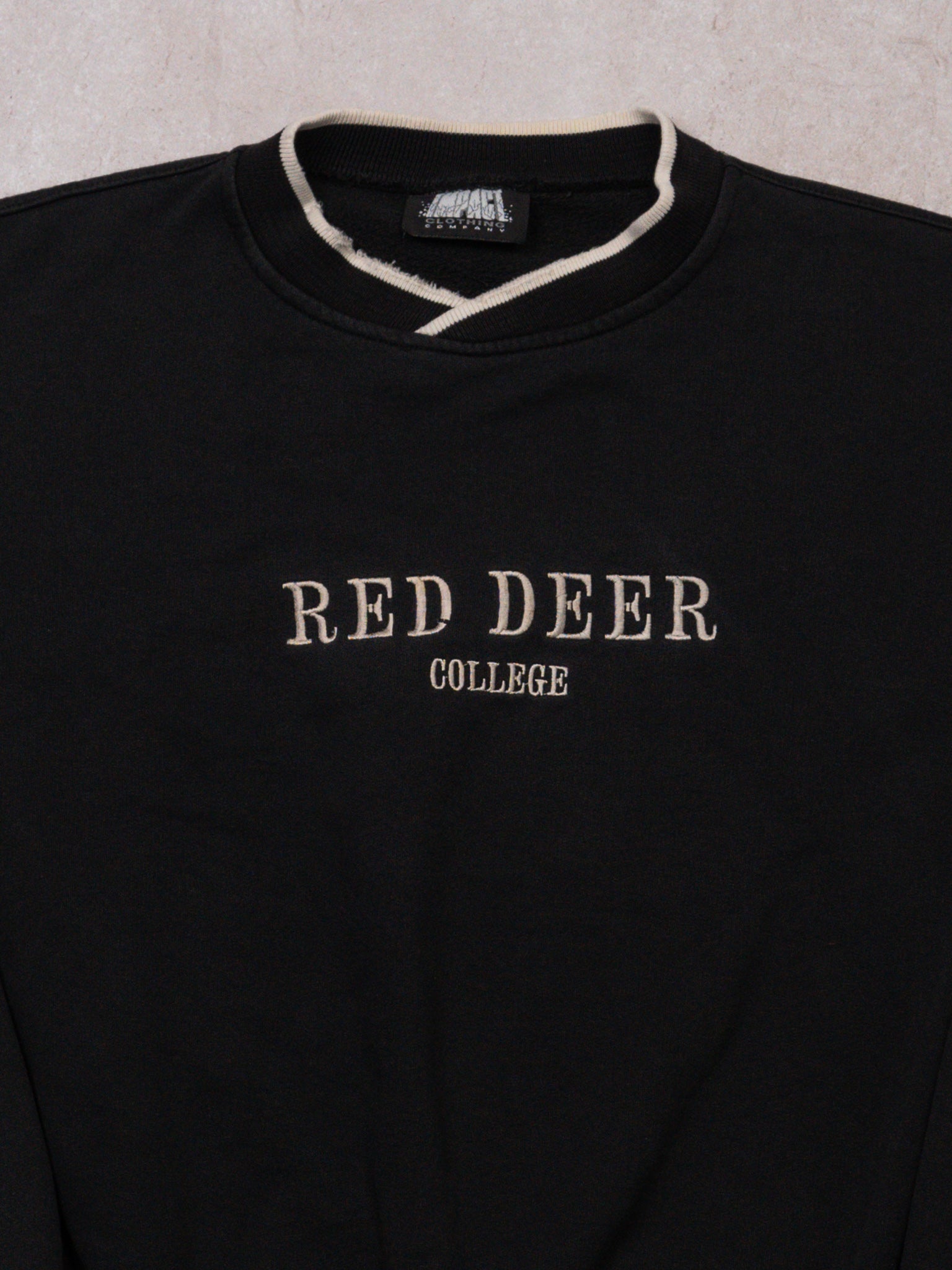Vintage Black Red Deer College Crewneck (XL)