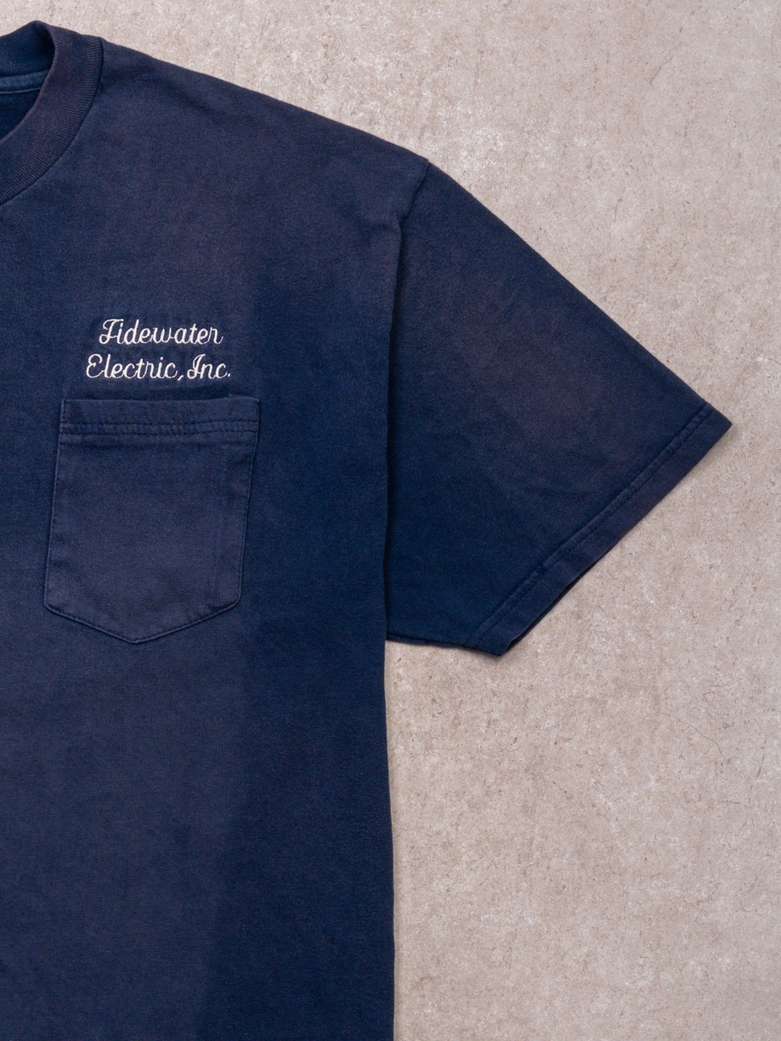 Vintage 90s Hidewater Electric Sunfaded Tee (L)
