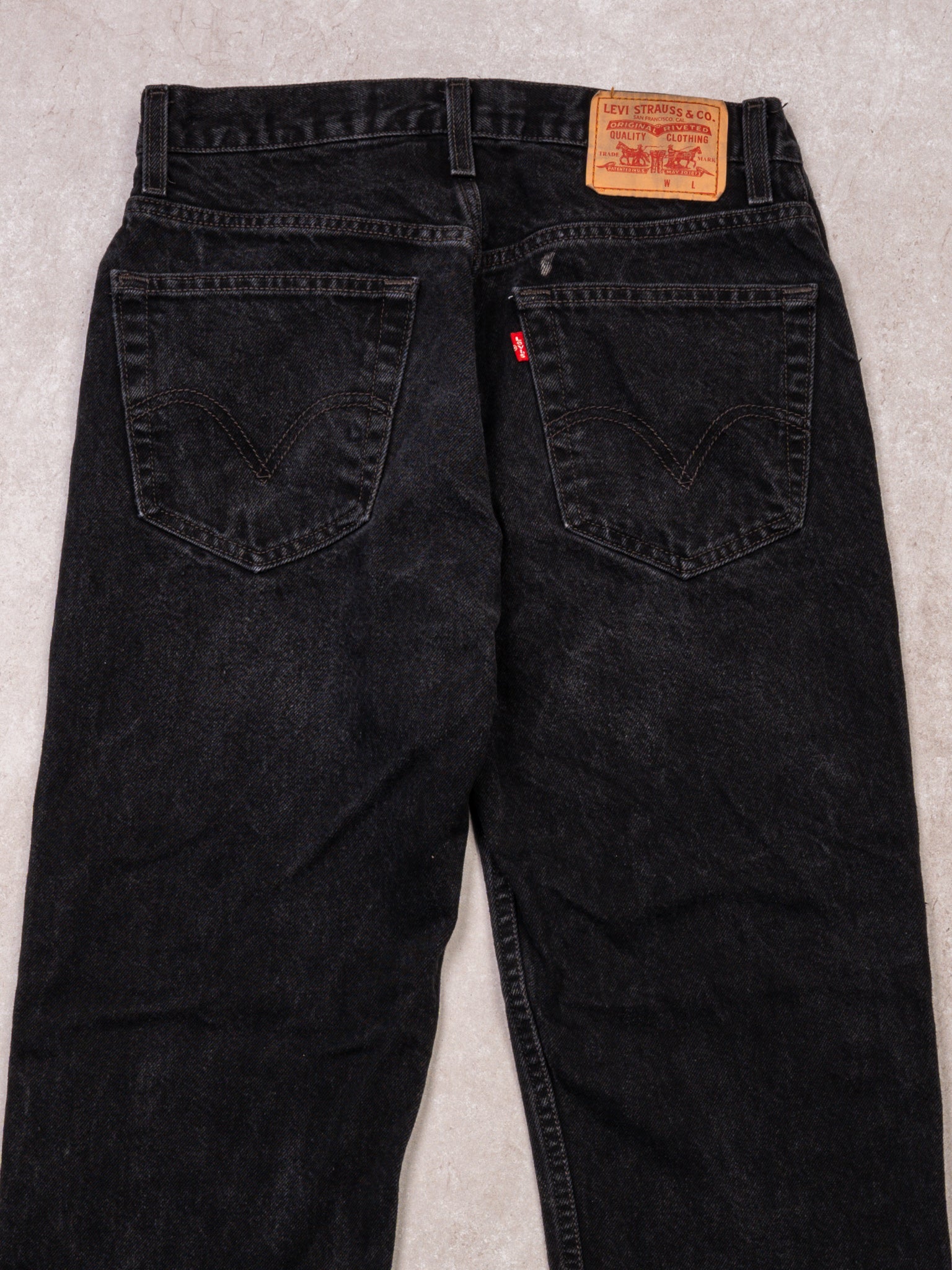 Vintage Black Regular Fit Levi Jeans (30 x 30)