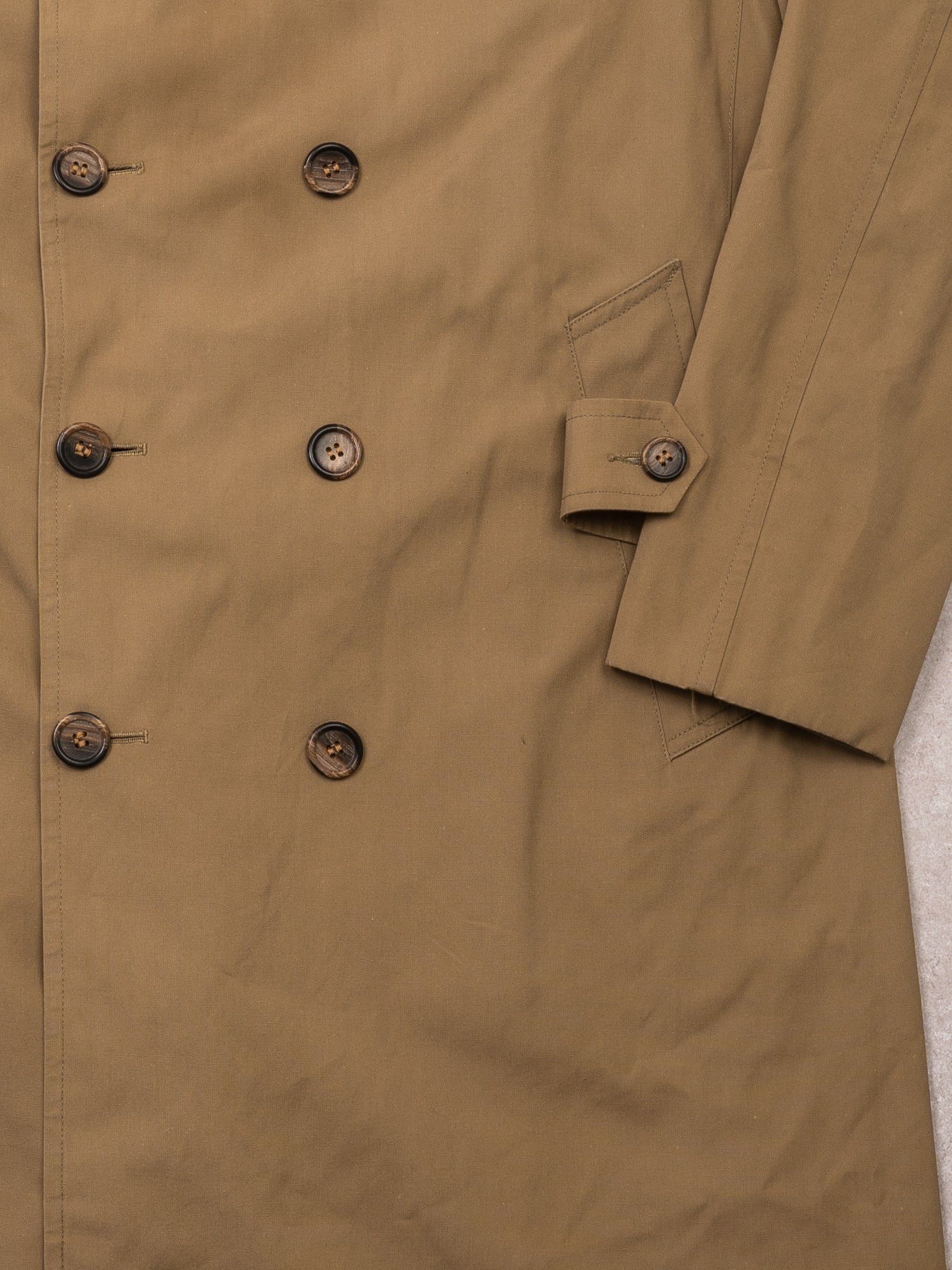 Vintage 1970s Beige Outershell Trench Coat (M)