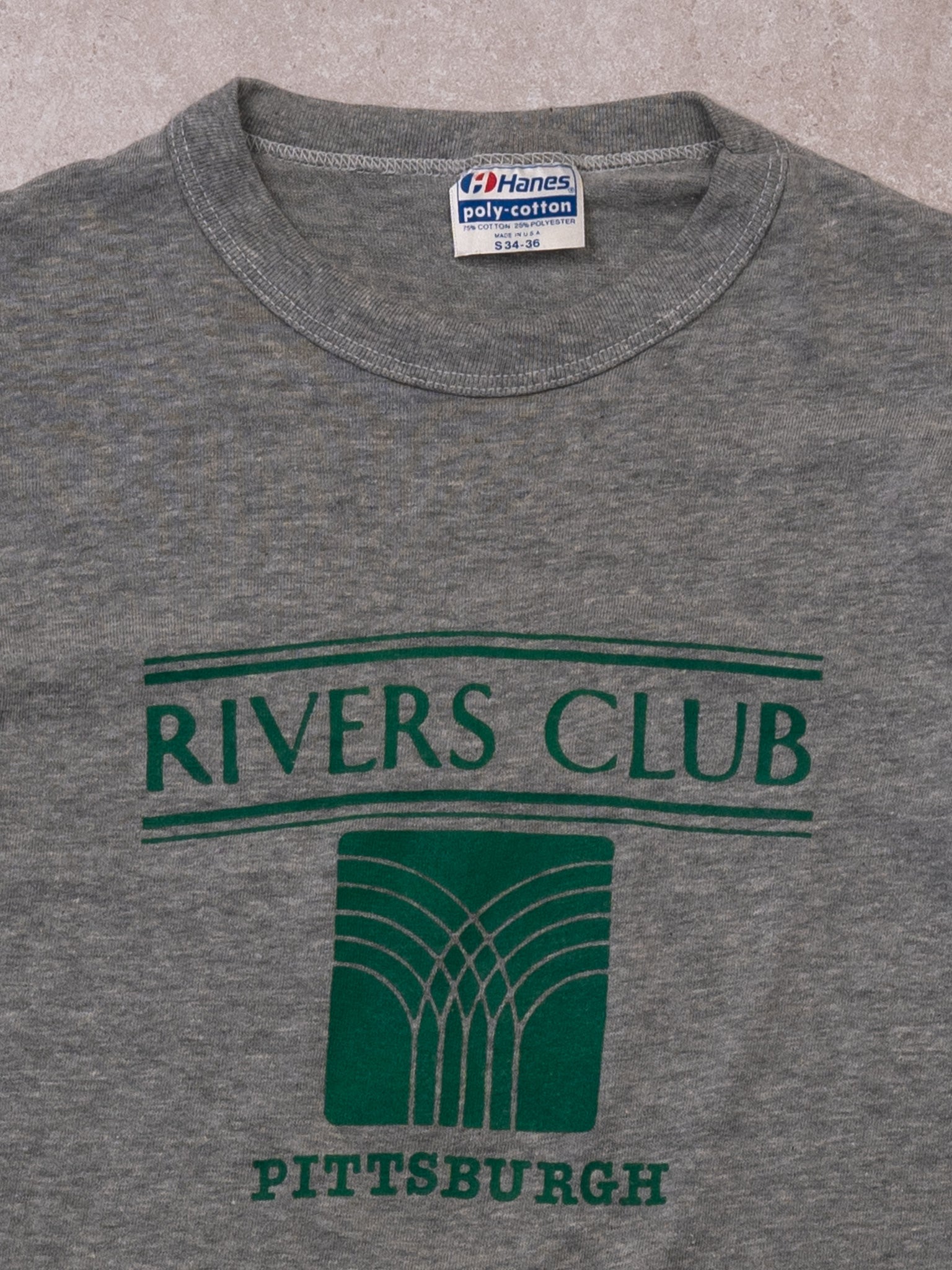 Vintage 90s Grey Rivers Club Tee (XS)