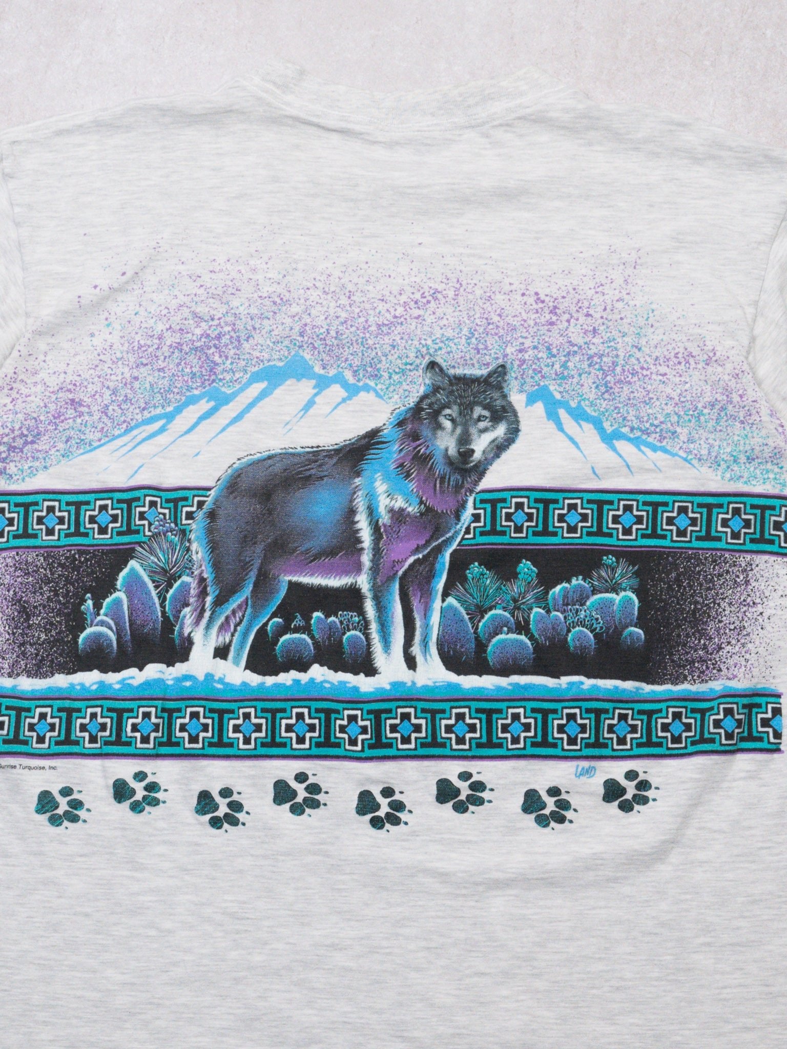 Vintage 90s Grey + Blue Wolf Mountain Tee (L)