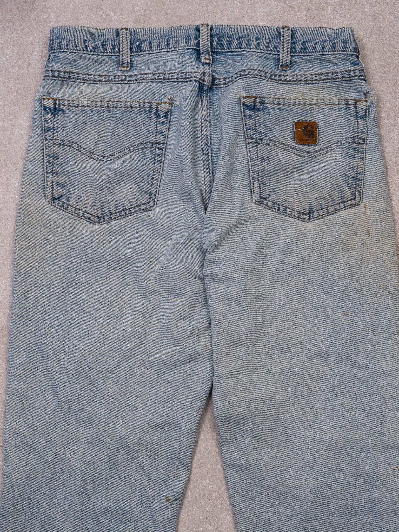 Vintage Rugged Light Washed Blue Carhartt Ripped Jeans (32 x 30)