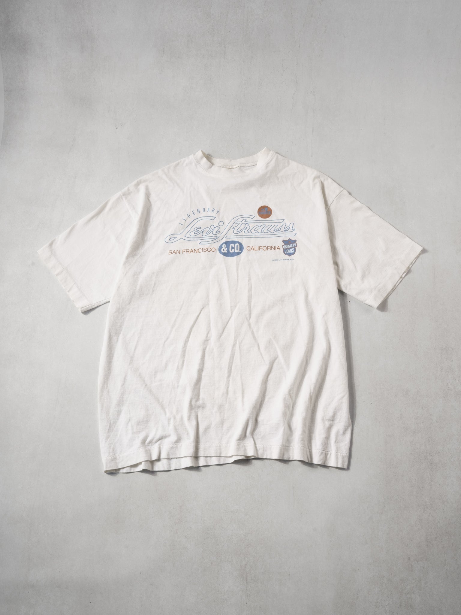 Vintage 90s White Levi's Straws San Francisco California Graphic Tee (L)