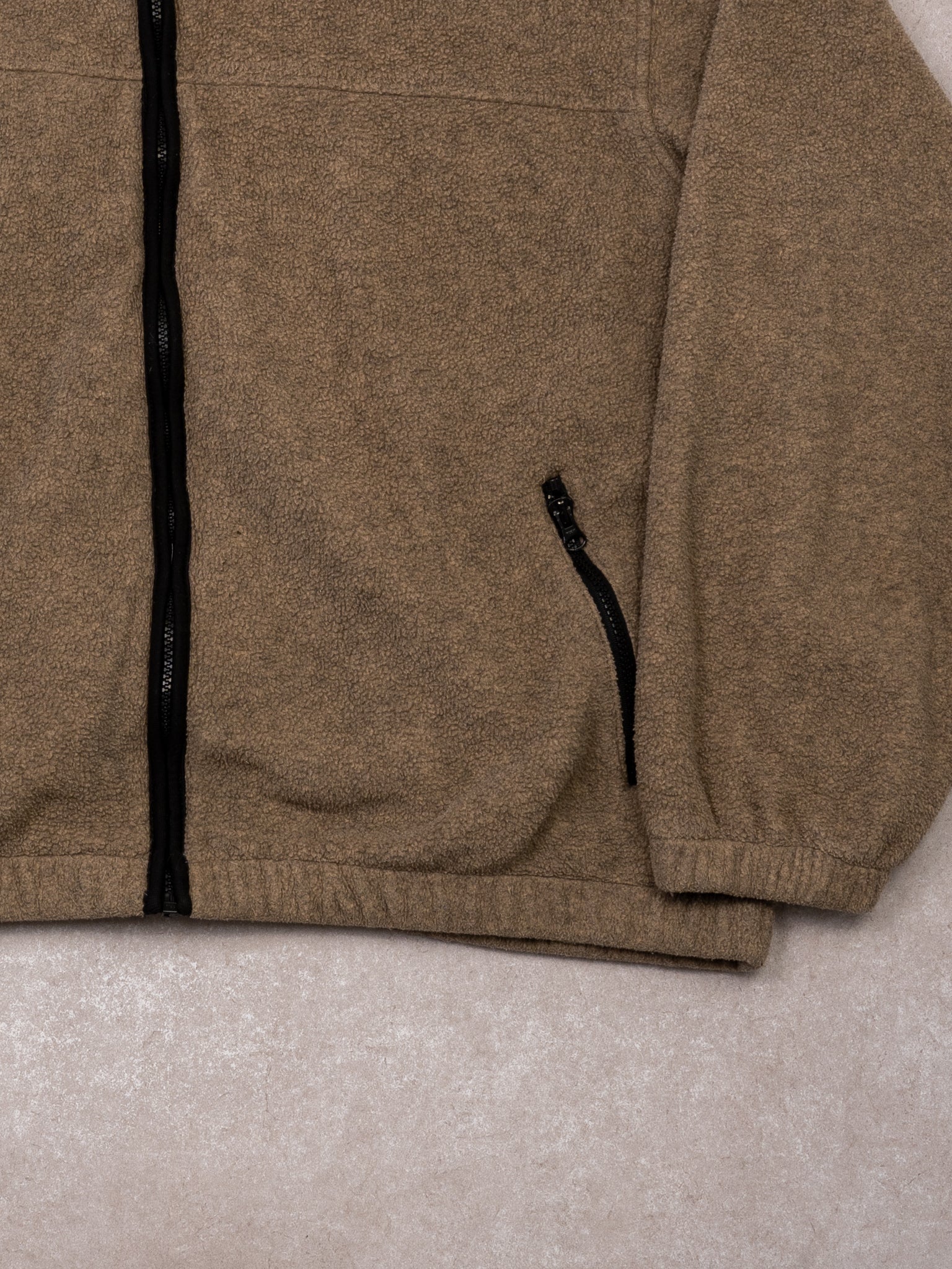 Vintage 90S Brown + Black Eddie Bauer Fleece Zip Up Sweater (L/XL)