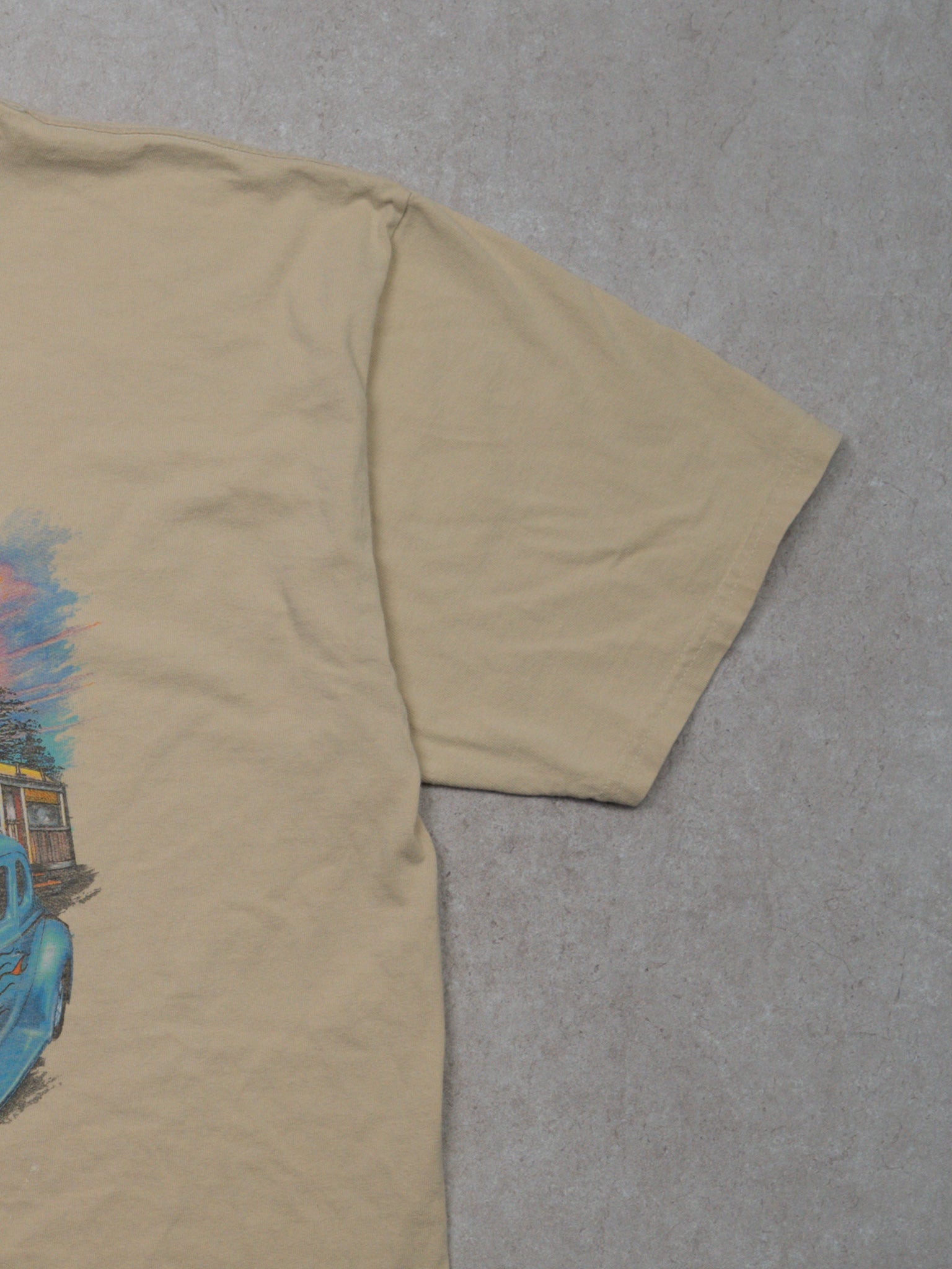 Vintage Beige Tasty Car Graphic Tee (L)