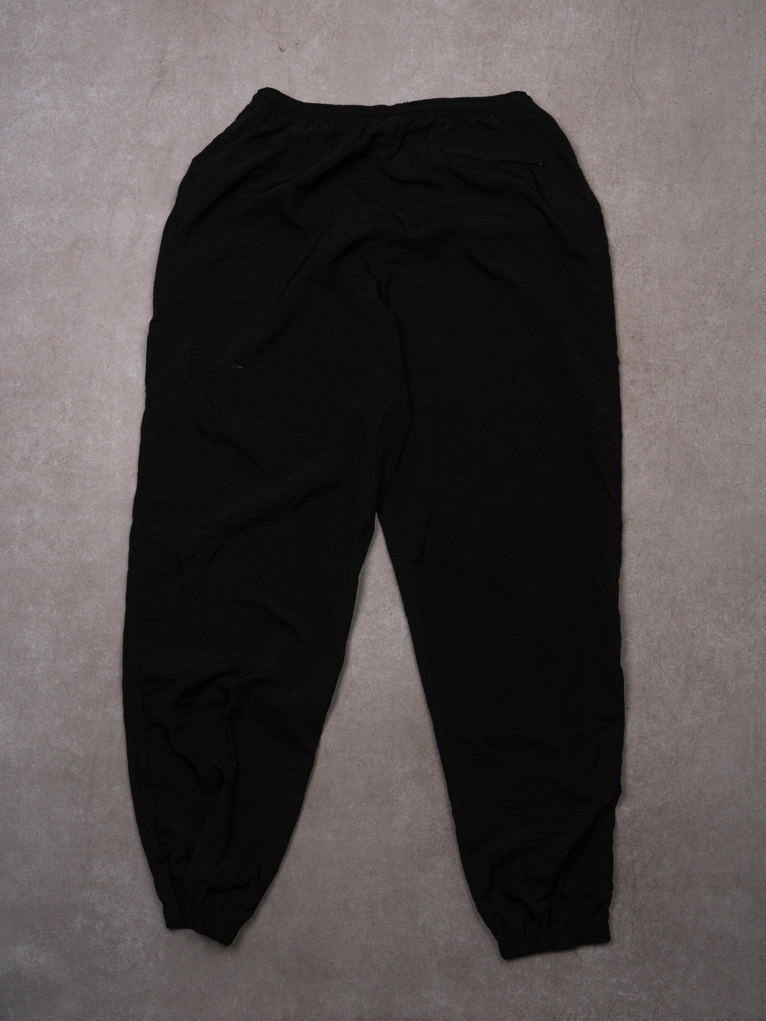 Vintage Black Nike Essential Windbreaker Pants (M/L)