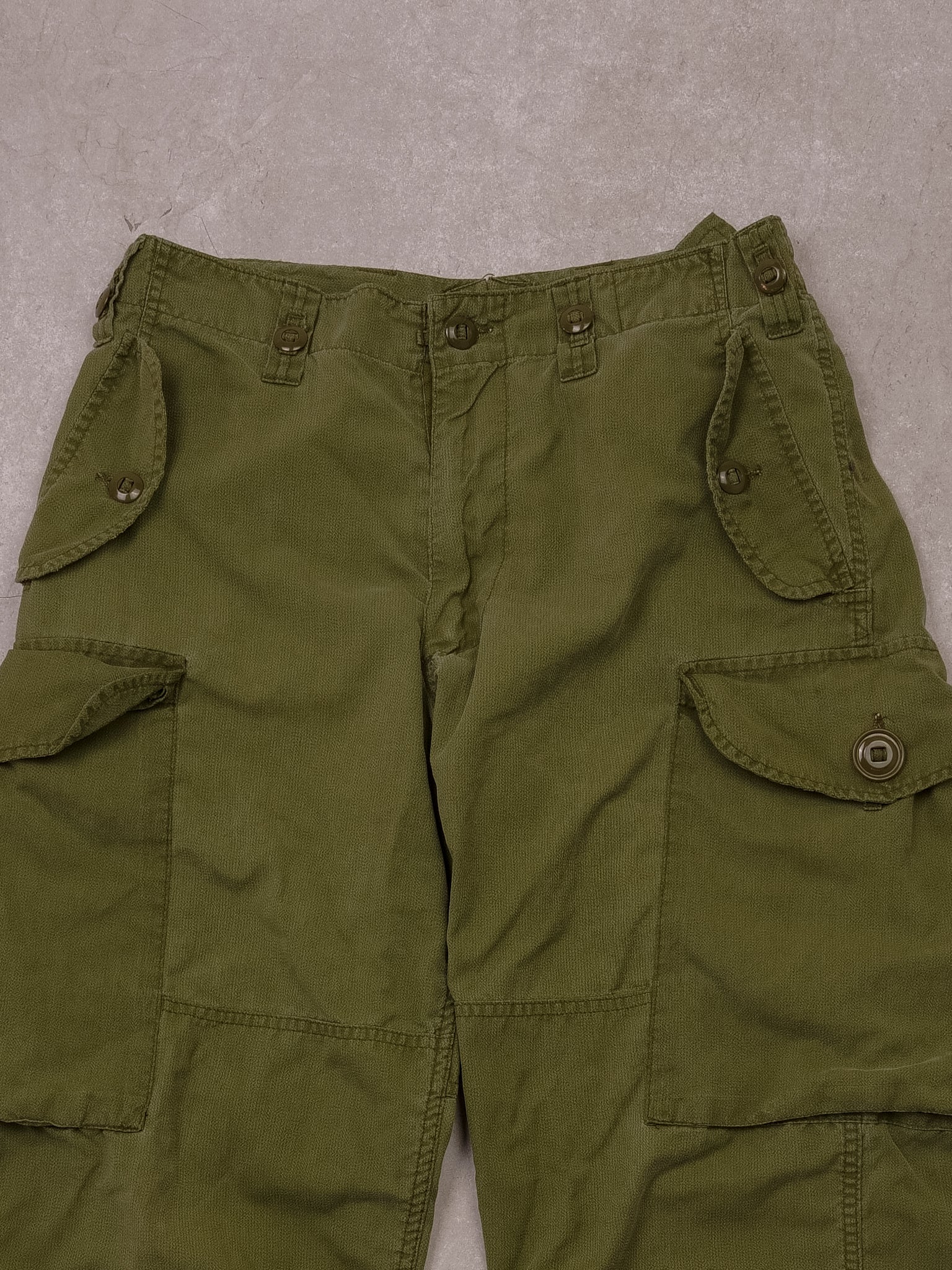 Vintage Army Green Combat Parachute Pants (30x28)