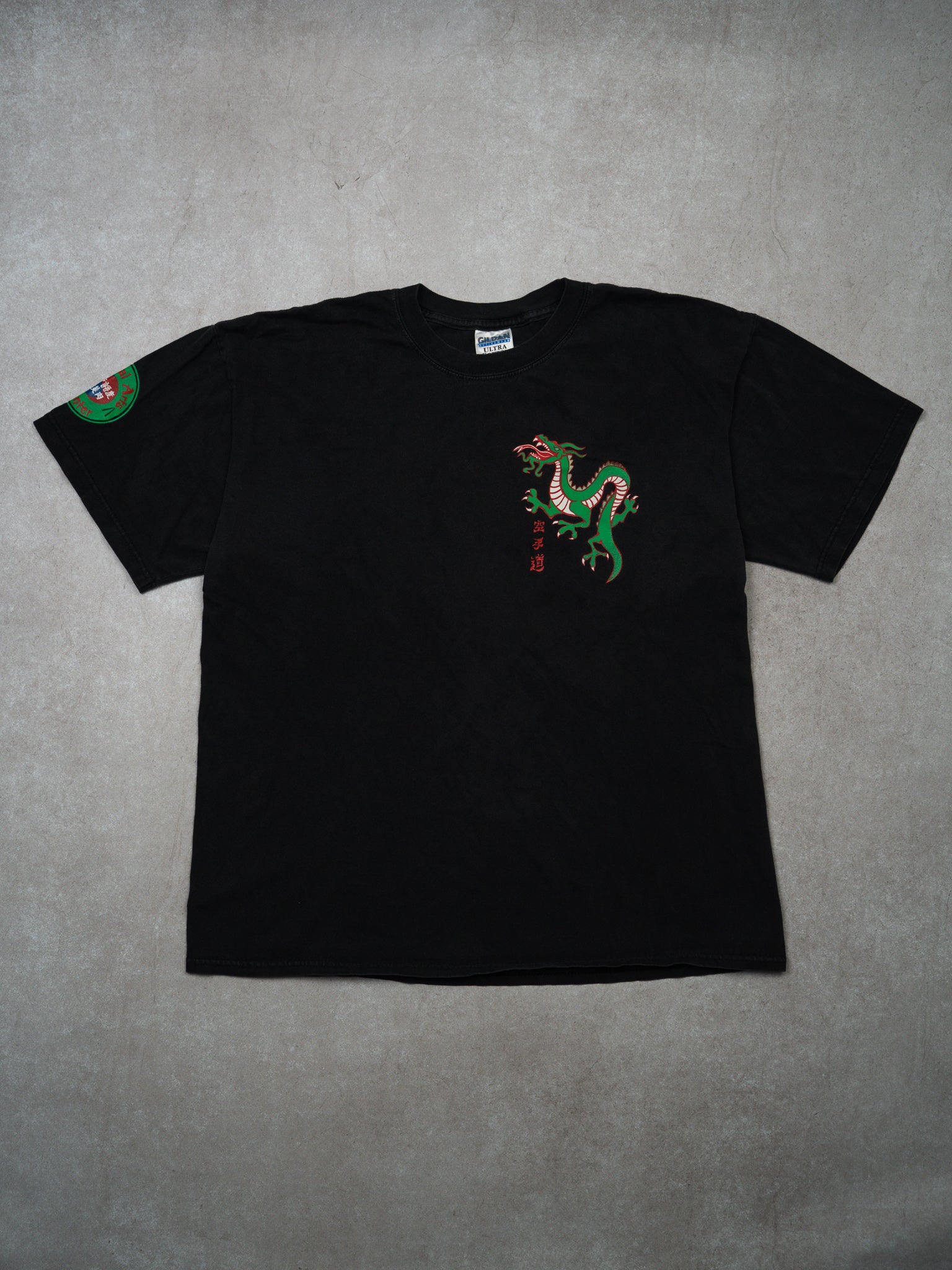Vintage 90s Black Martial Arts Center Dragon Tee (L)