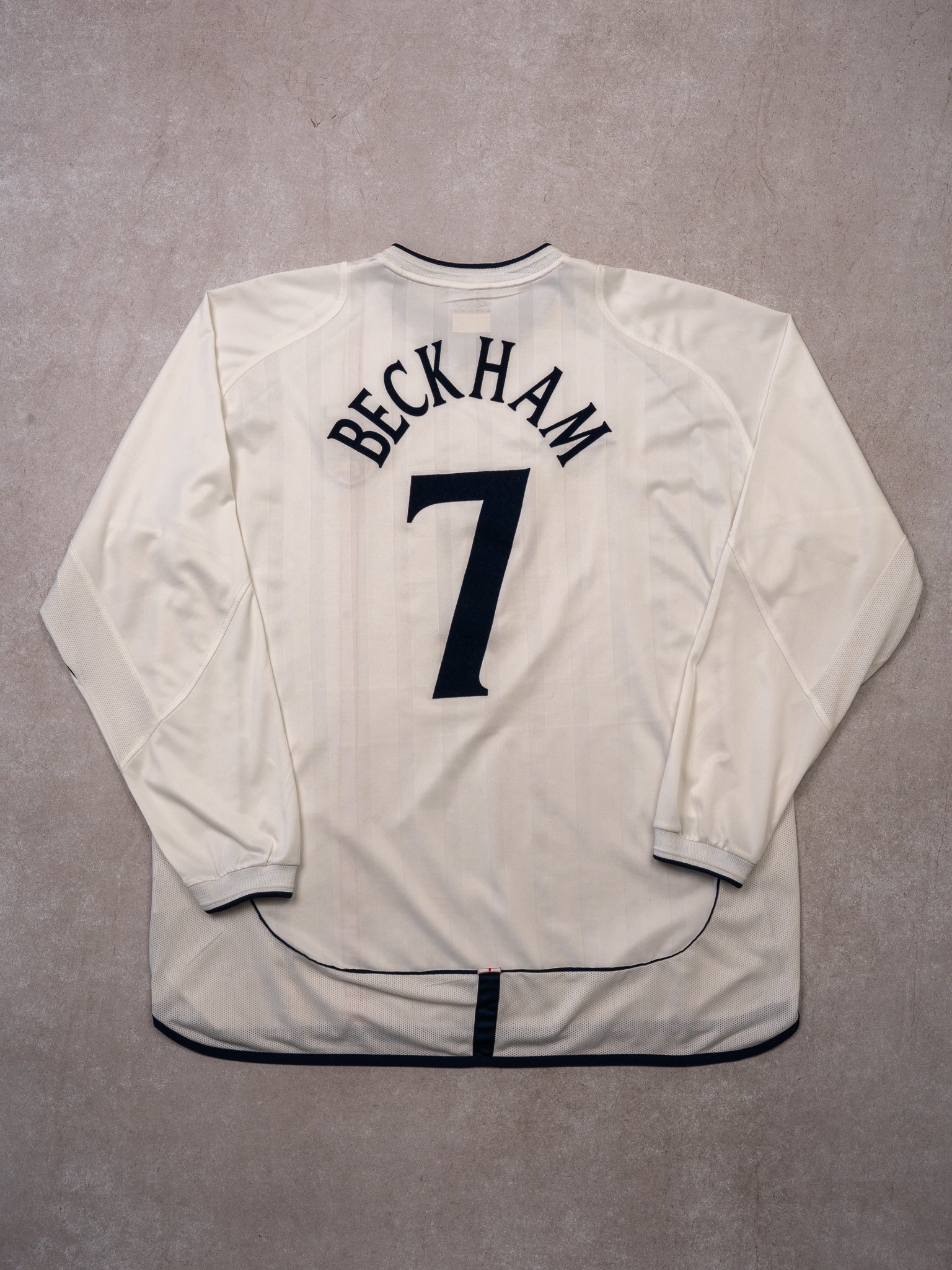 Vintage 00s Beckham #7 England Home x Authentic Umbra Jersey (XL)