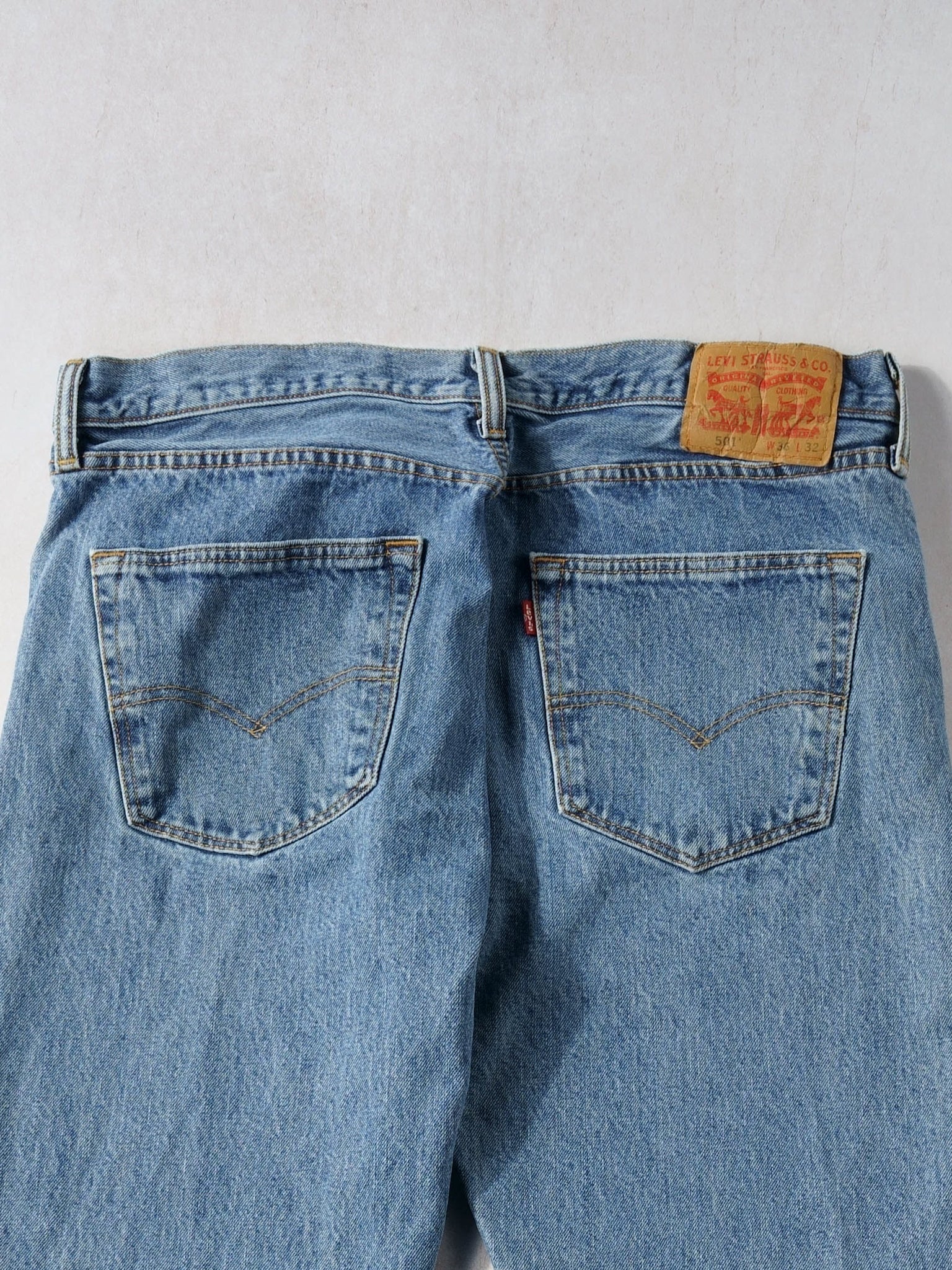 Vintage 90s Blue Levi's 501 Denim Jeans (36x31)