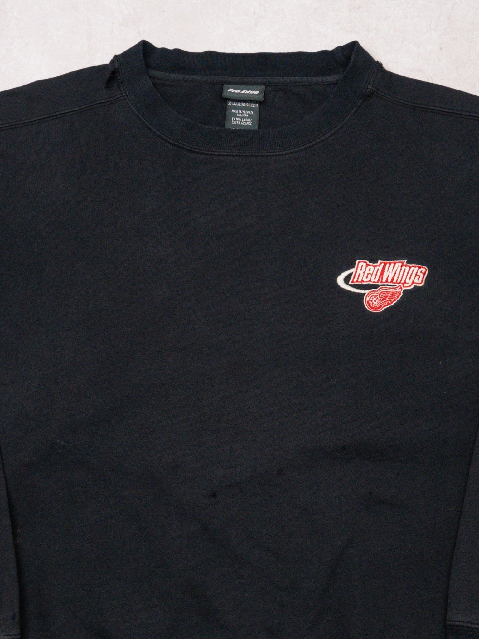 Vintage 90s Black Red Wings Embroidered Crewneck (XL)