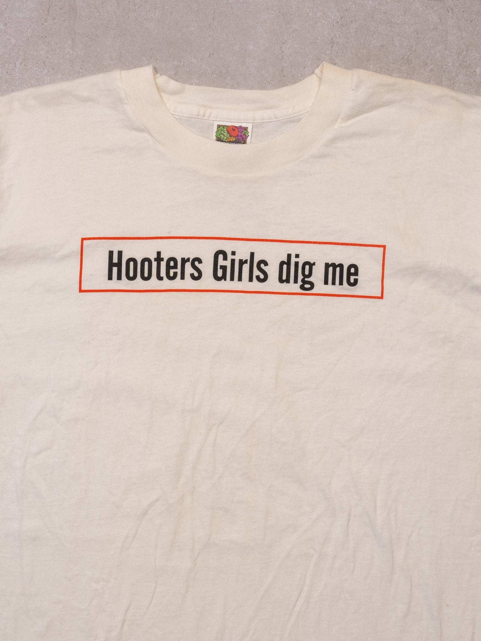 Vintage 90s Hooters Girls Dig Me Tee (M/L)