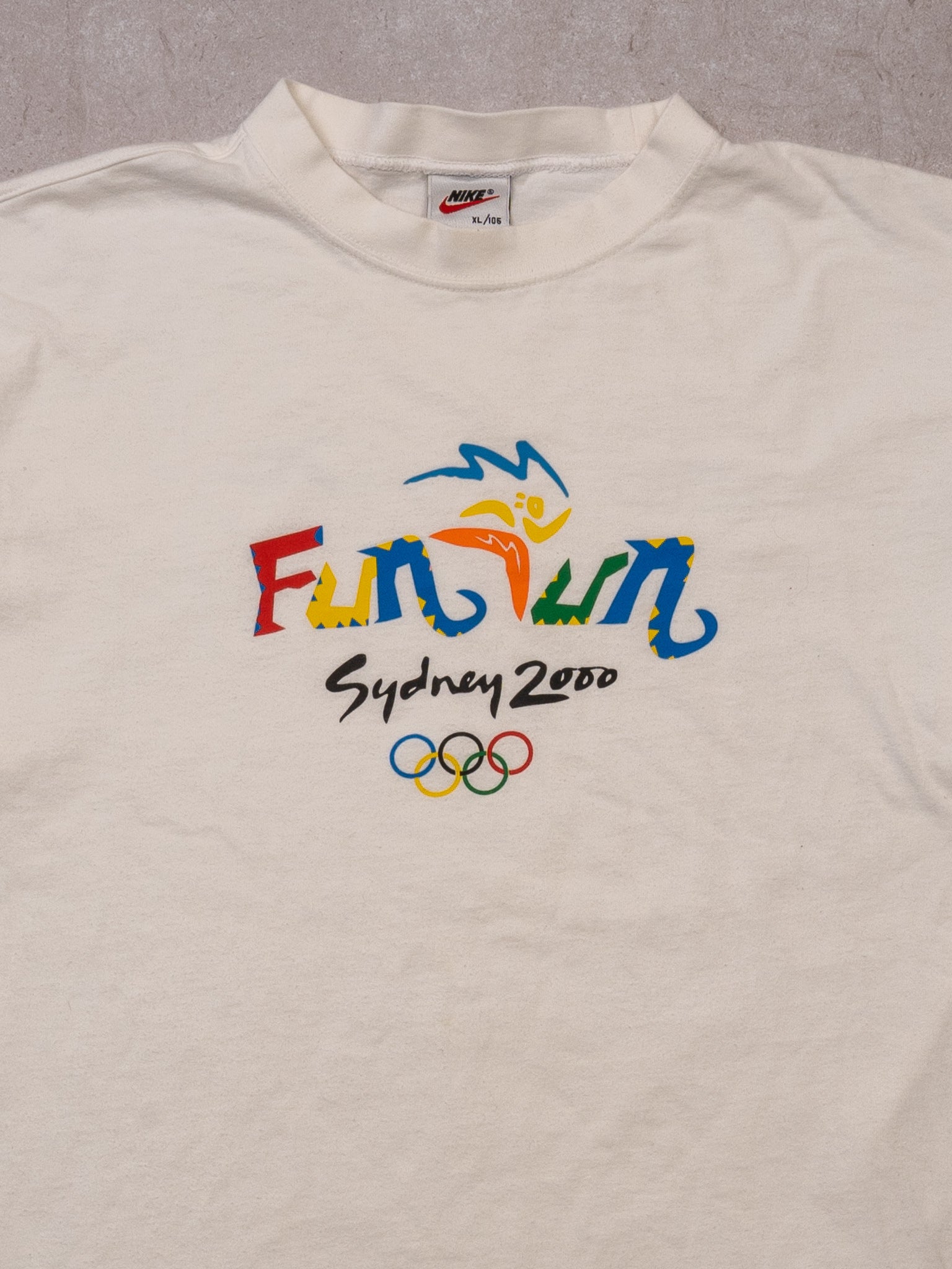 Vintage '00 White Fun Sun Sydney Olympics x Nike Tee (M)