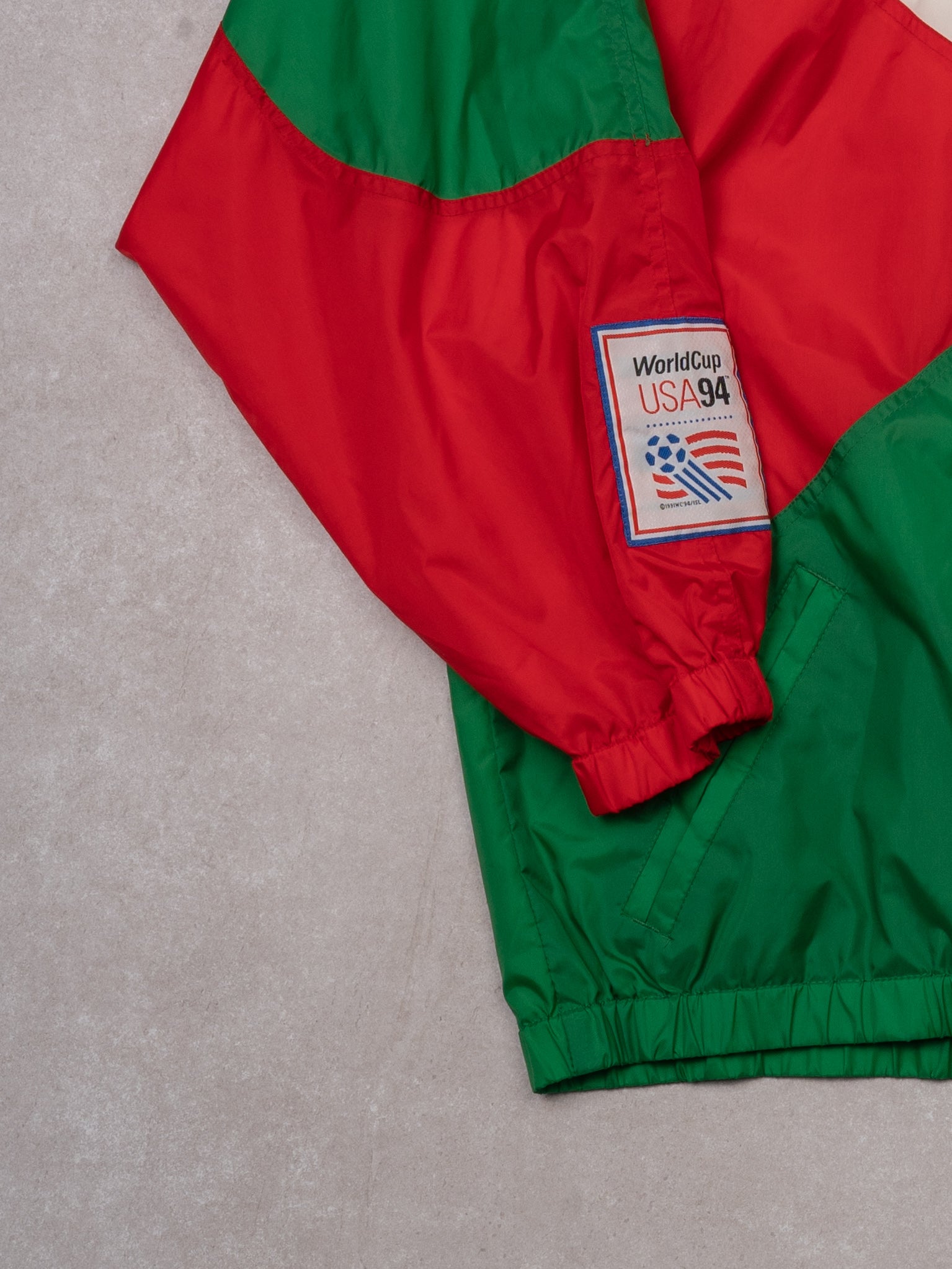 Vintage '94 White + Green + Red World Cup Italy Windbreaker (XL/XXL)