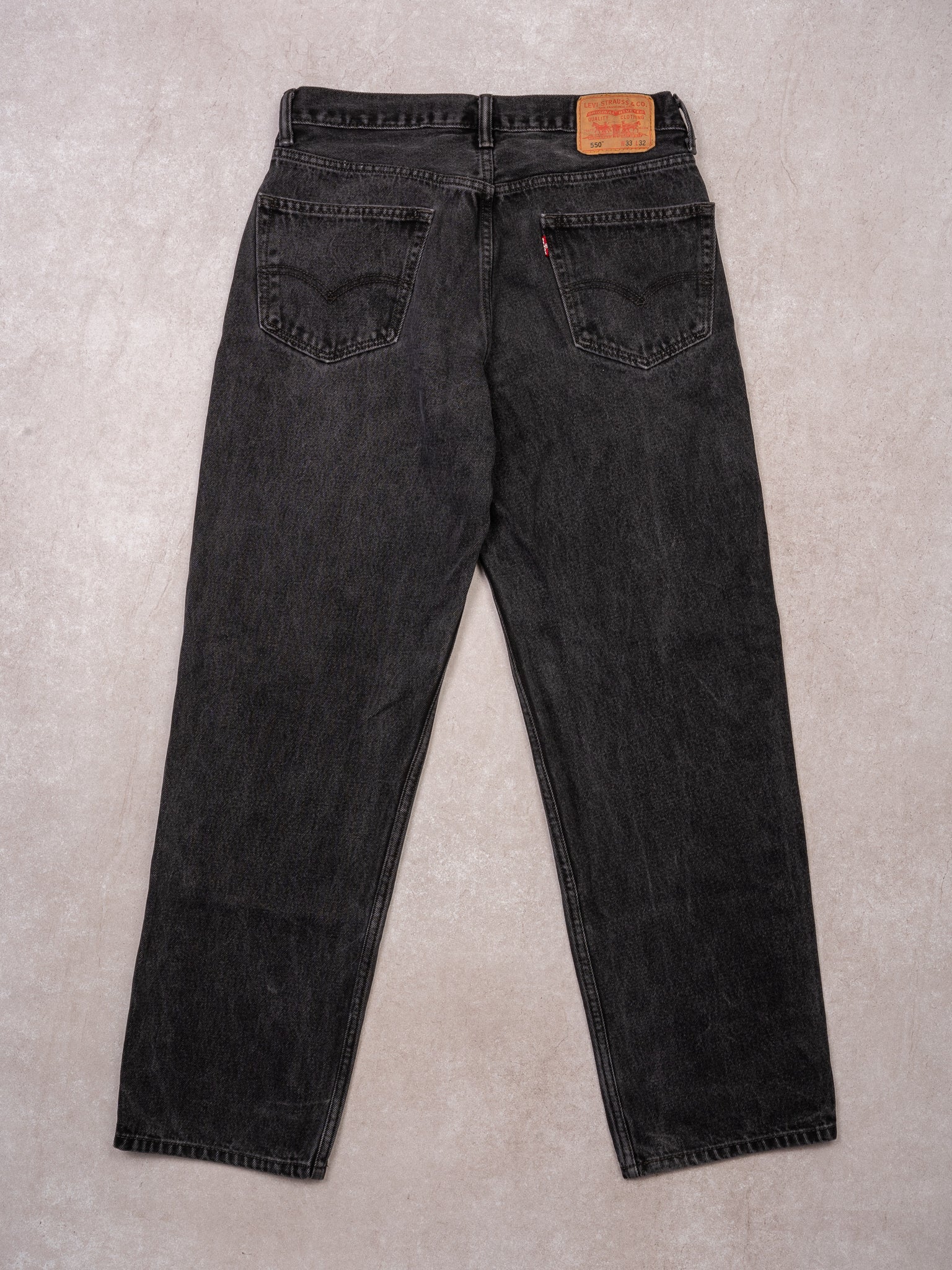 Vintage Black 550 Relax Fit Levi Jeans (32 x 31)