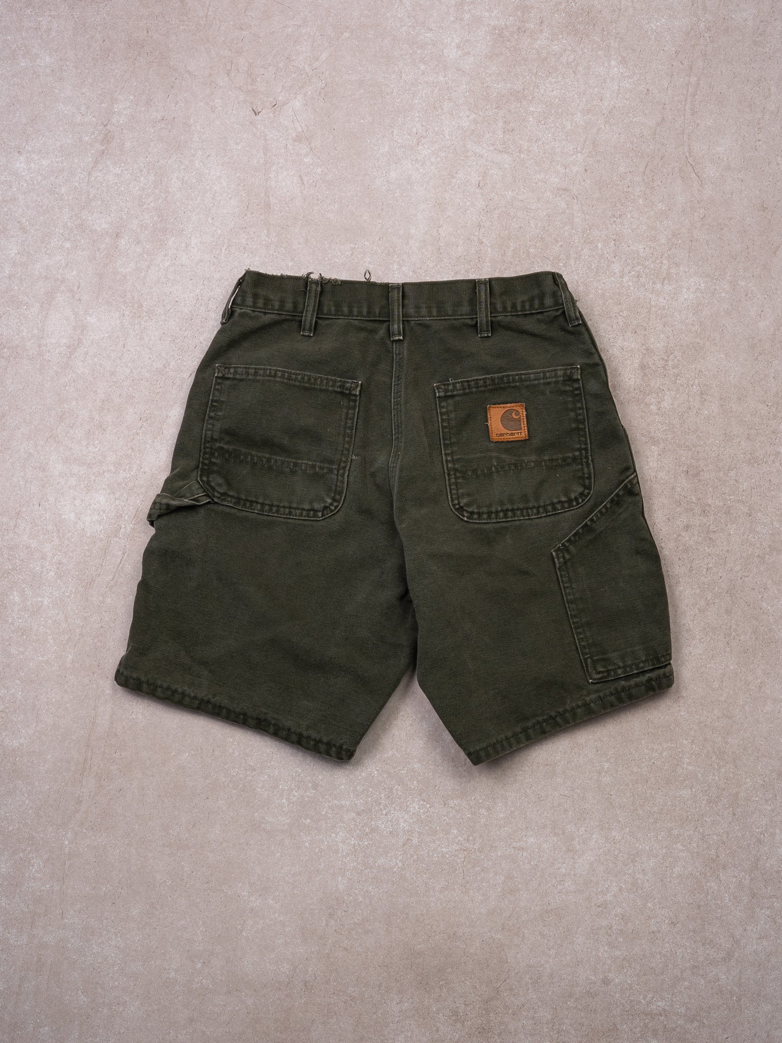 Vintage Dark Green Carhartt Rugged Cargo Shorts (28 x 9)