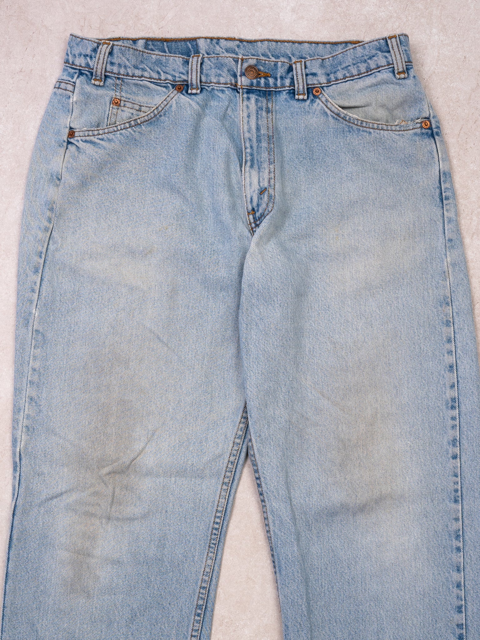 Vintage Rugged Light Blue 665 Levi Jeans (32 x 31)