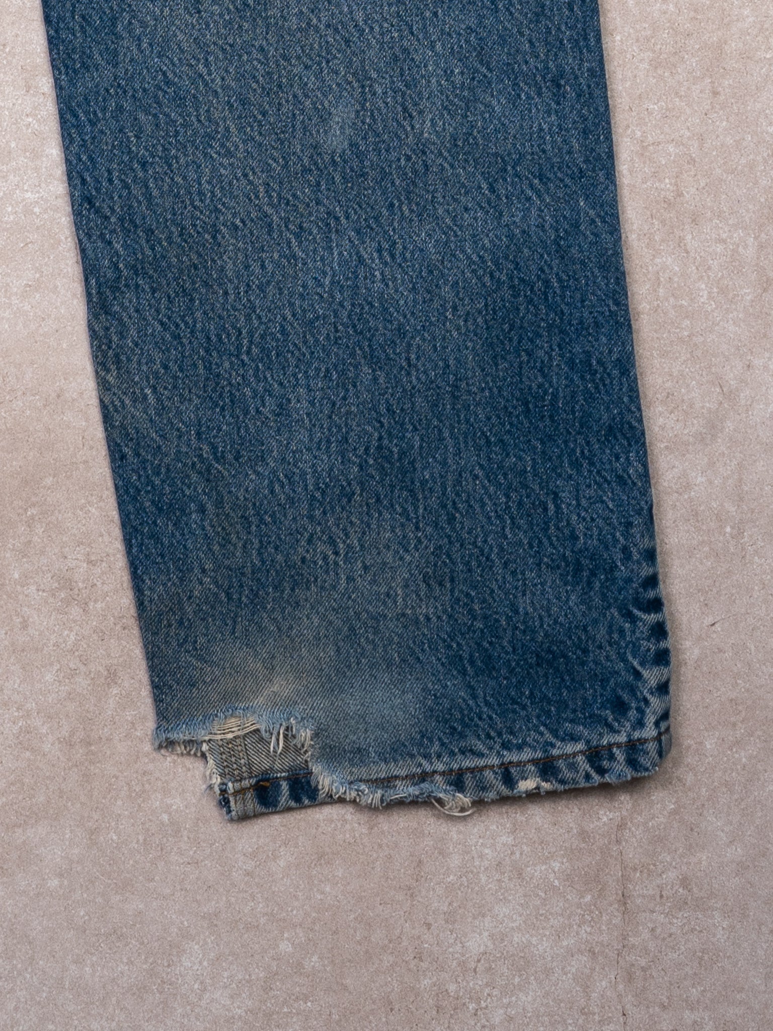 Vintage Blue Carhartt Traditional Fit Jeans (32 x 31)