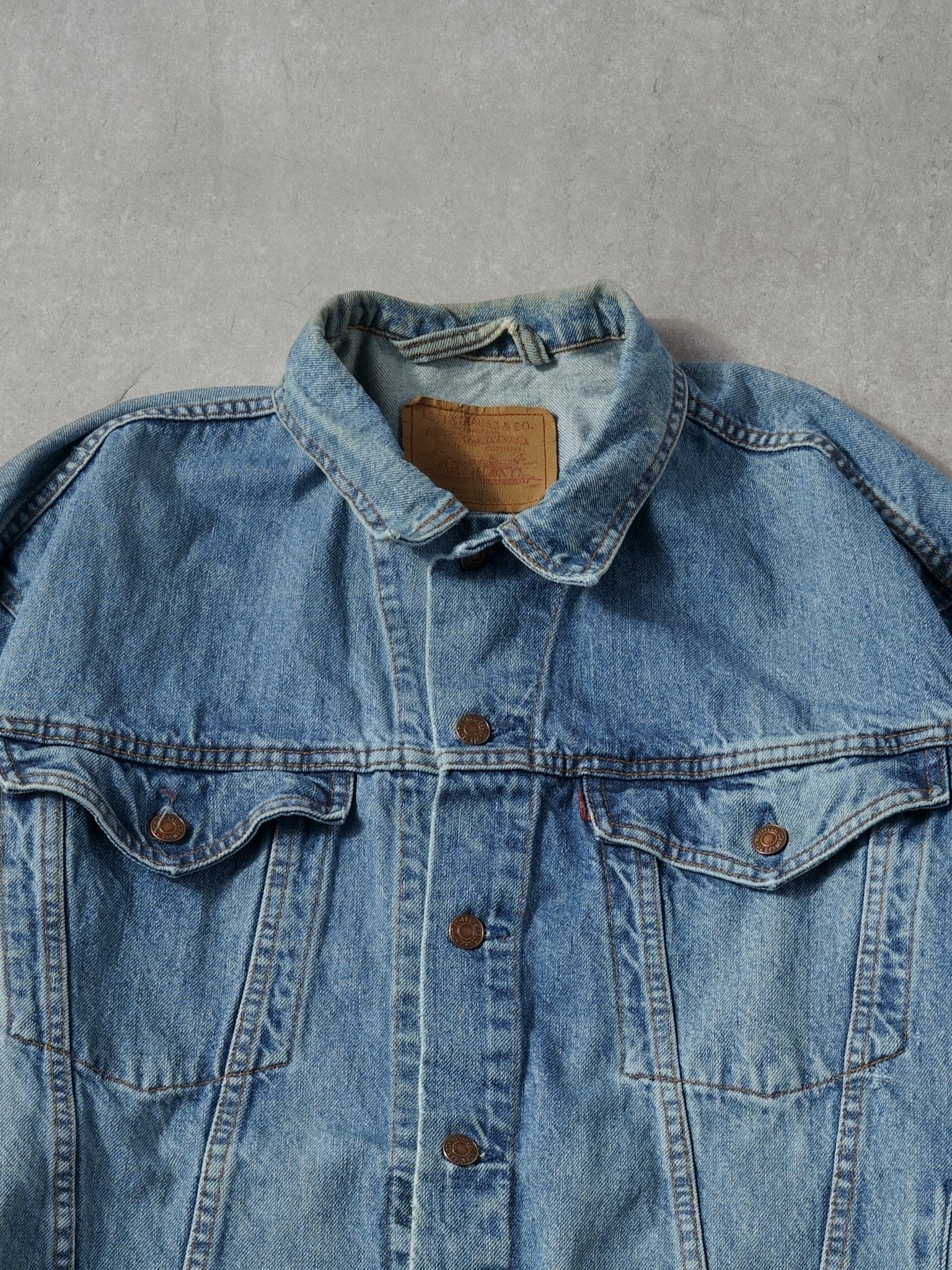 Vintage 90s Stone Washed Blue Levi's Denim Collared Jacket (L/XL)