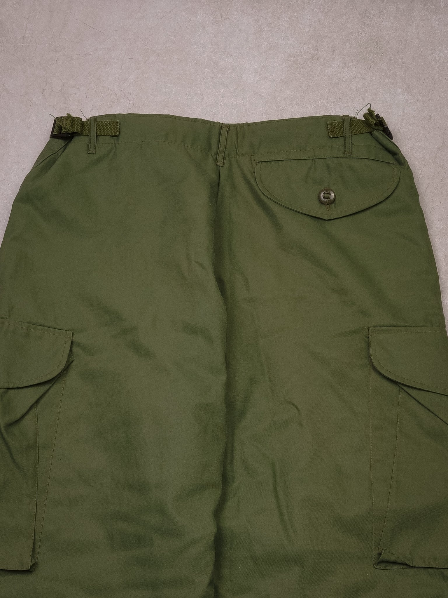 Vintage 80s Green Army Frontenac Insulated Nylon Pants (32x32)