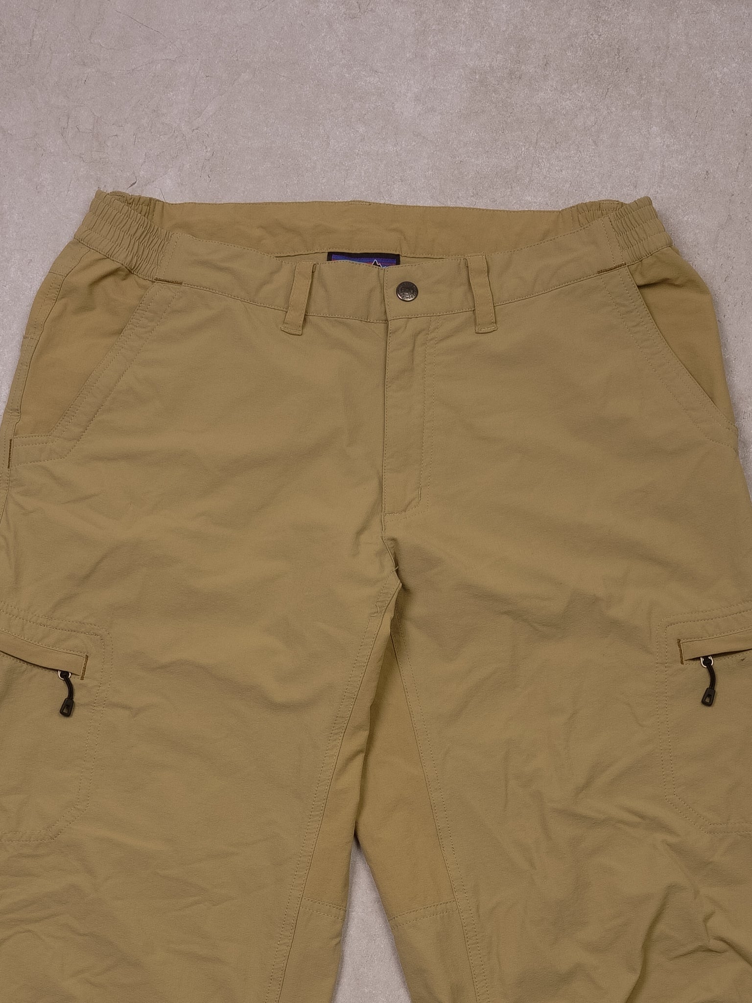 Vintage Beige Patagonia Windbreaker Cargo Pants (32x33)