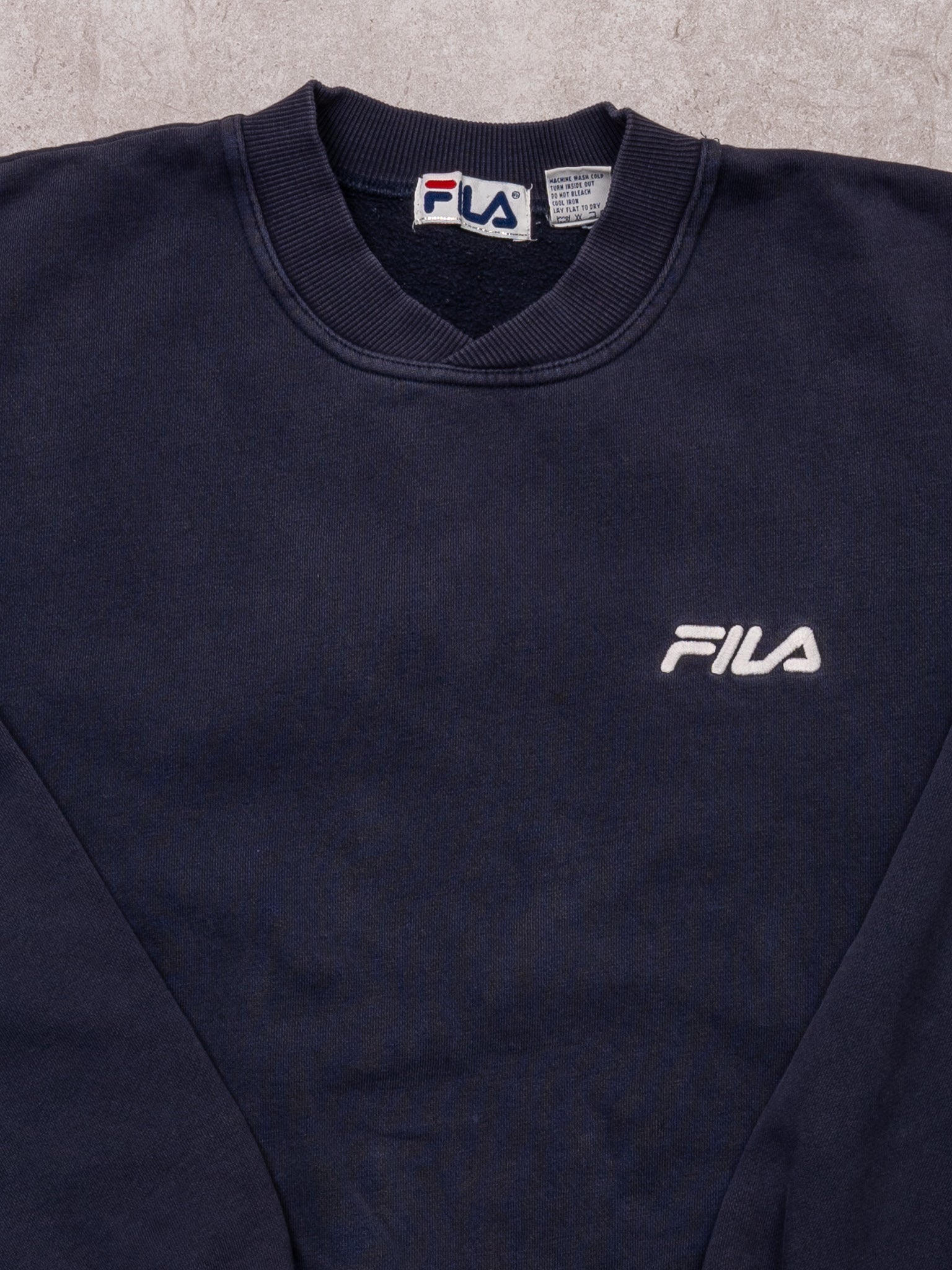 Vintage 90s Navy Fila Logo Crewneck (M/L)