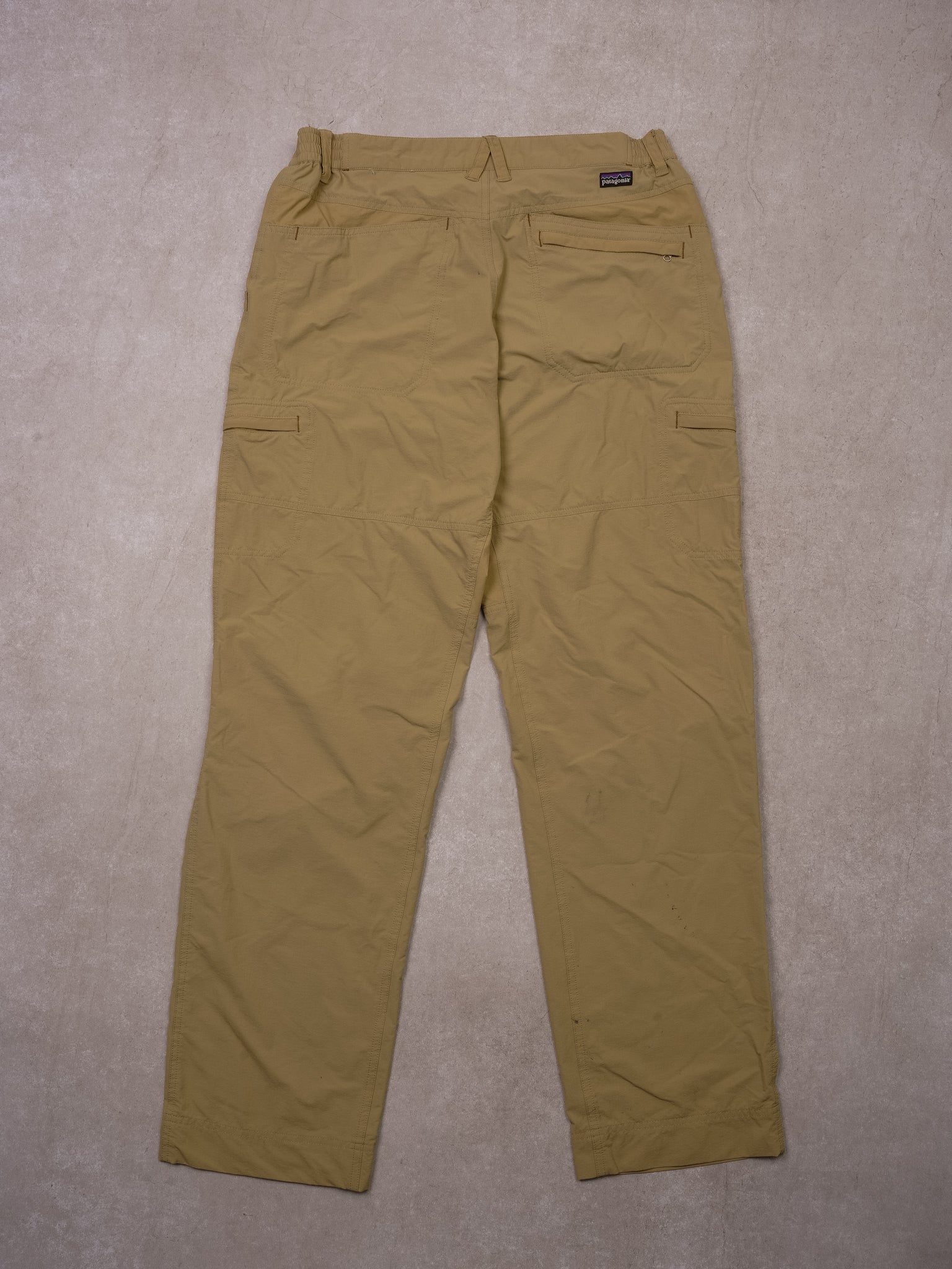 Vintage Beige Patagonia Windbreaker Cargo Pants (32x33)