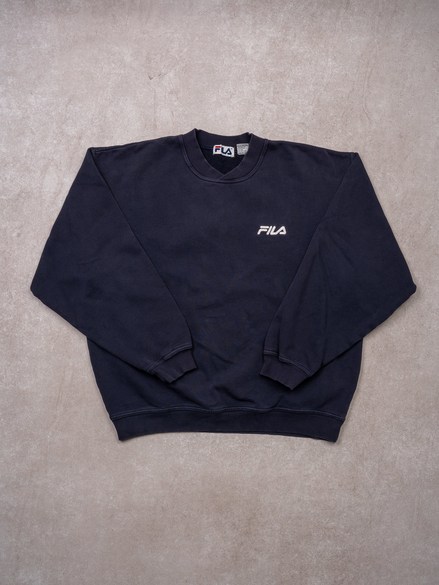 Vintage 90s Navy Fila Logo Crewneck (M/L)