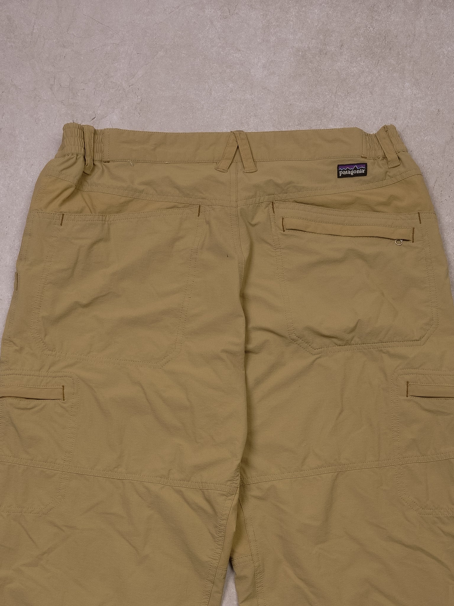 Vintage Beige Patagonia Windbreaker Cargo Pants (32x33)